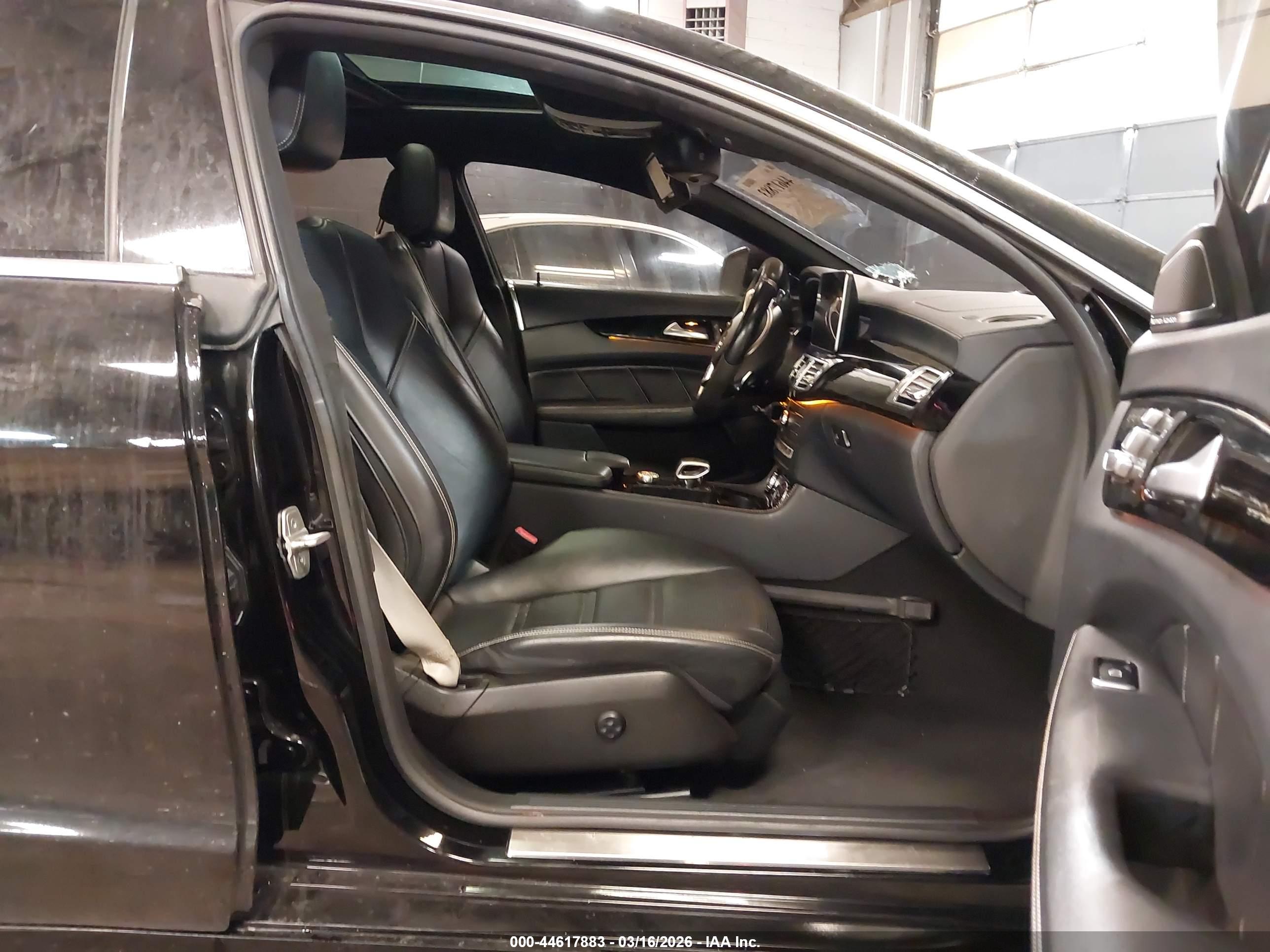 MERCEDES-BENZ CLS image 5