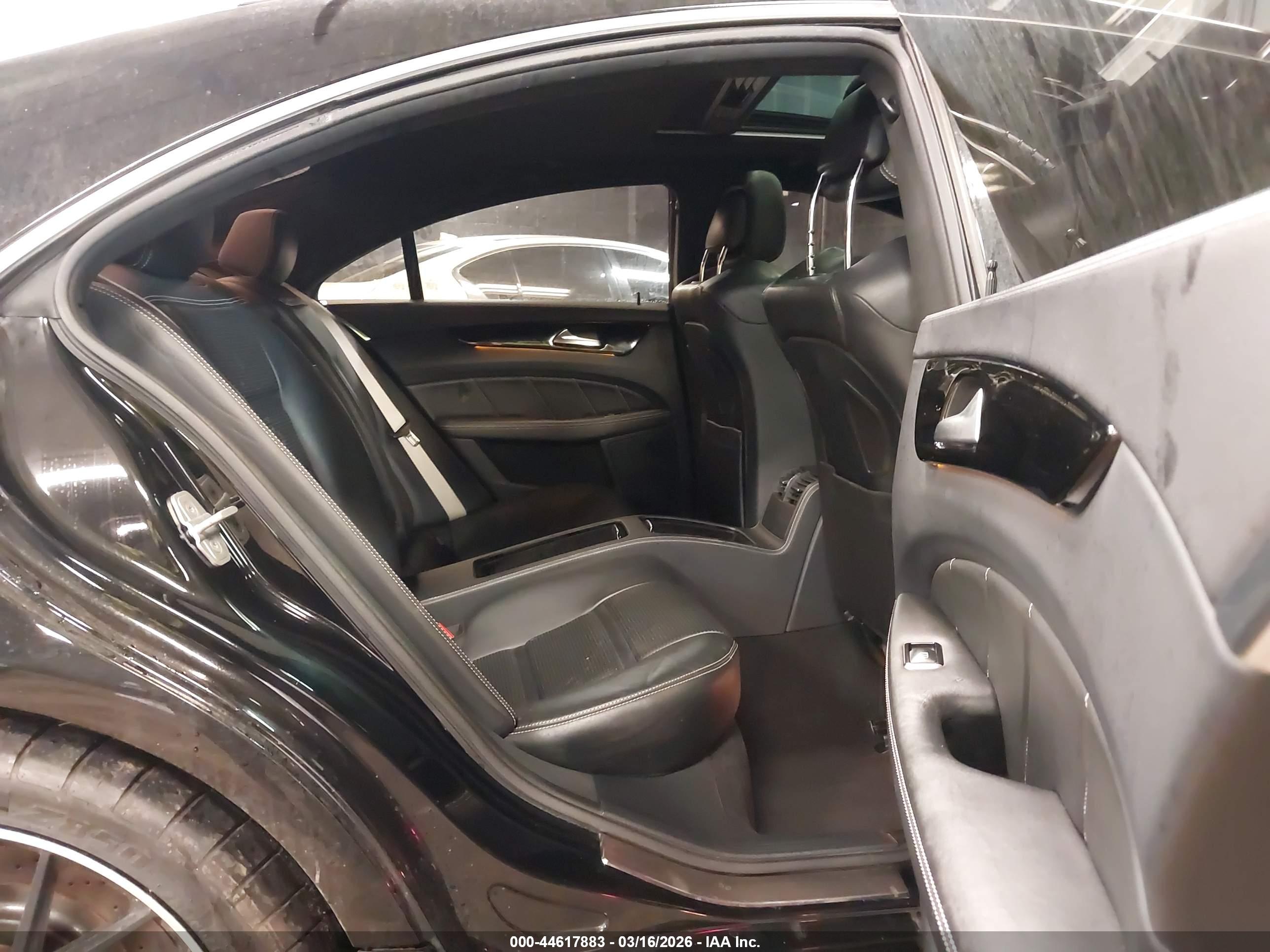 MERCEDES-BENZ CLS image 8