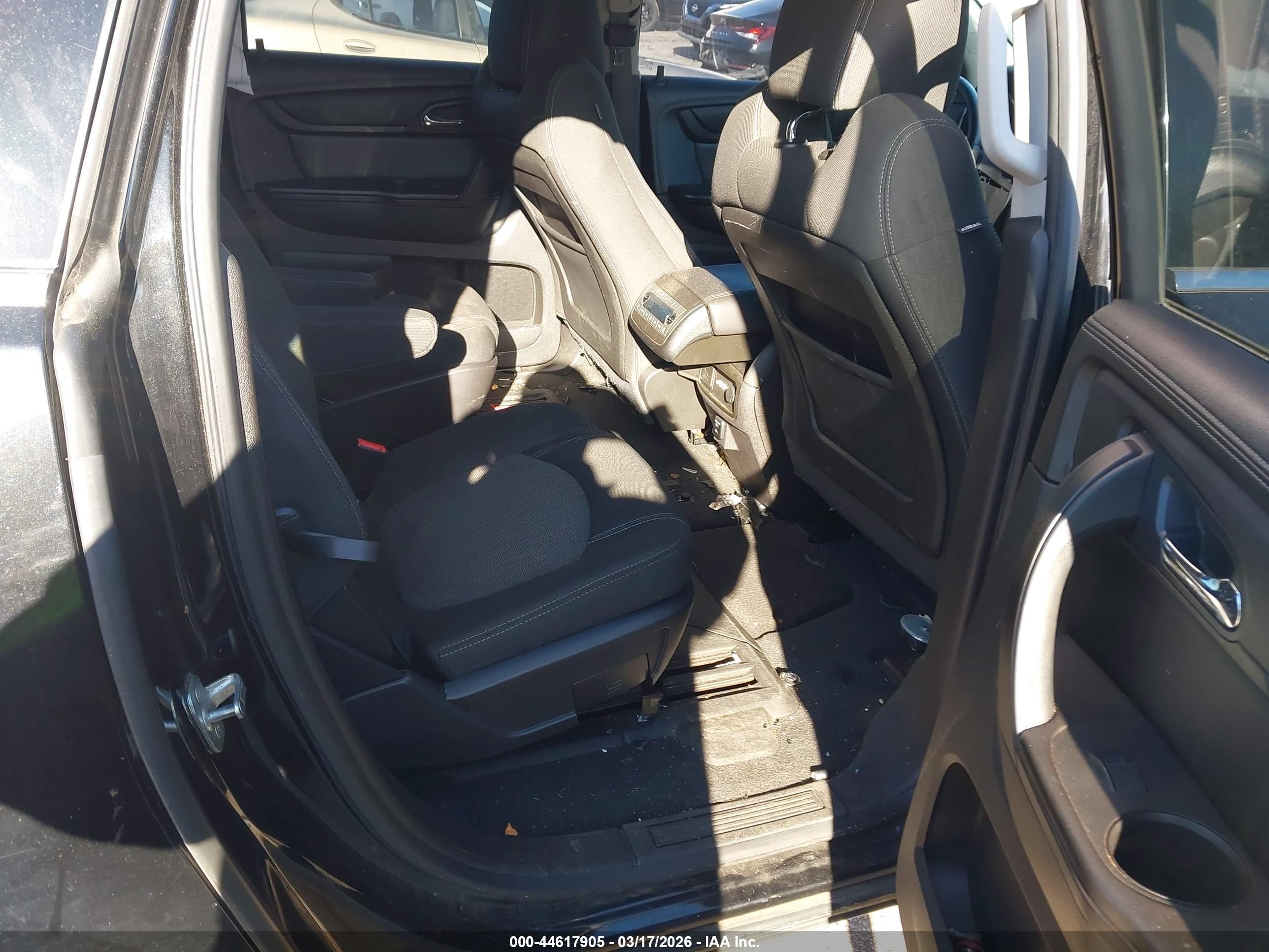 CHEVROLET TRAVERSE image 8