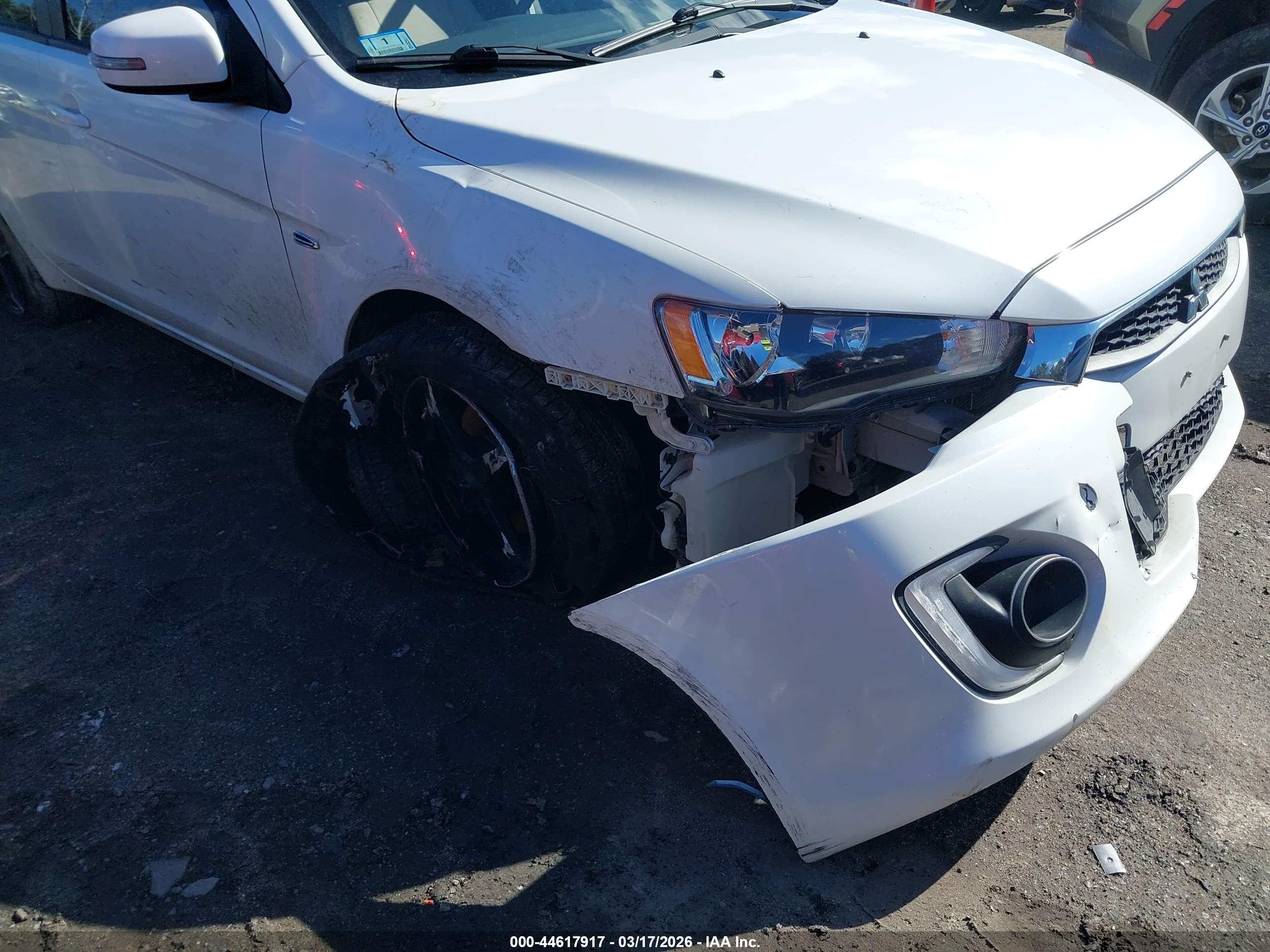 MITSUBISHI LANCER image 6