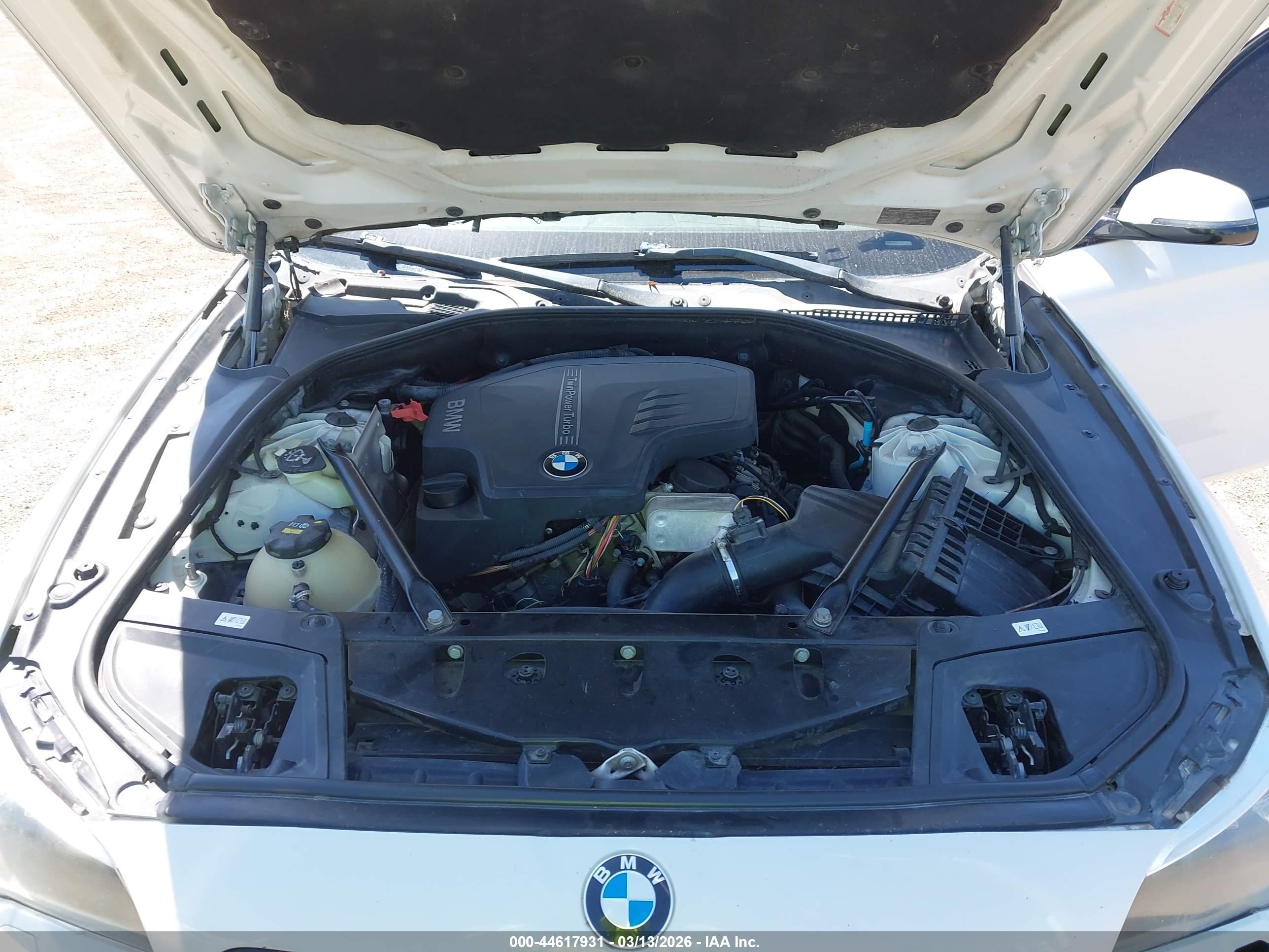BMW 528I image 10