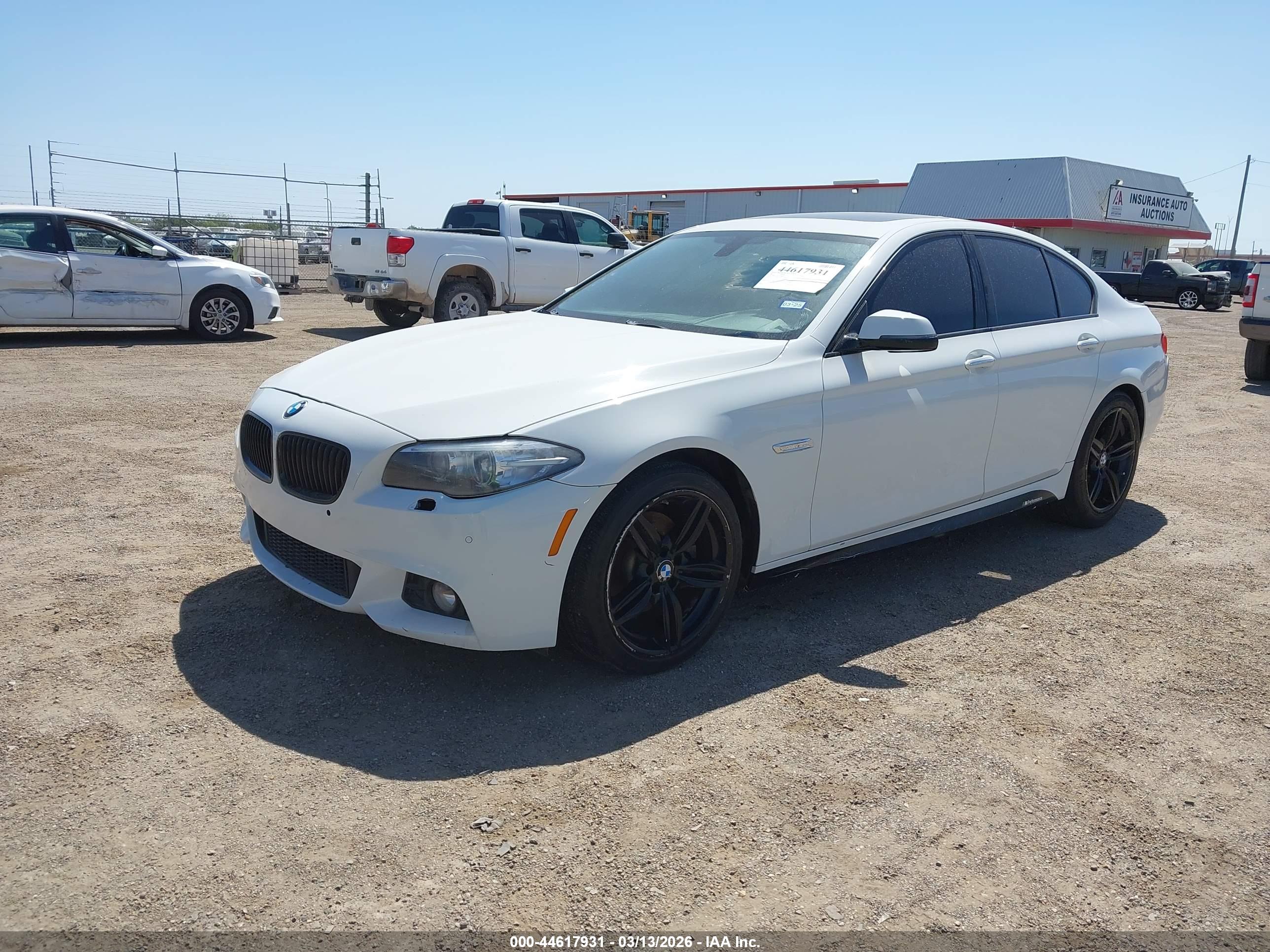 BMW 528I image 2