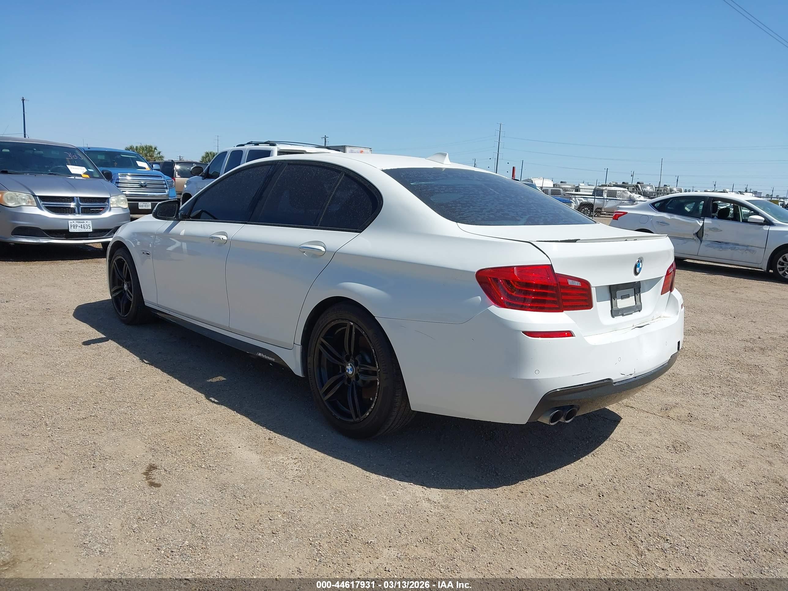 BMW 528I image 3