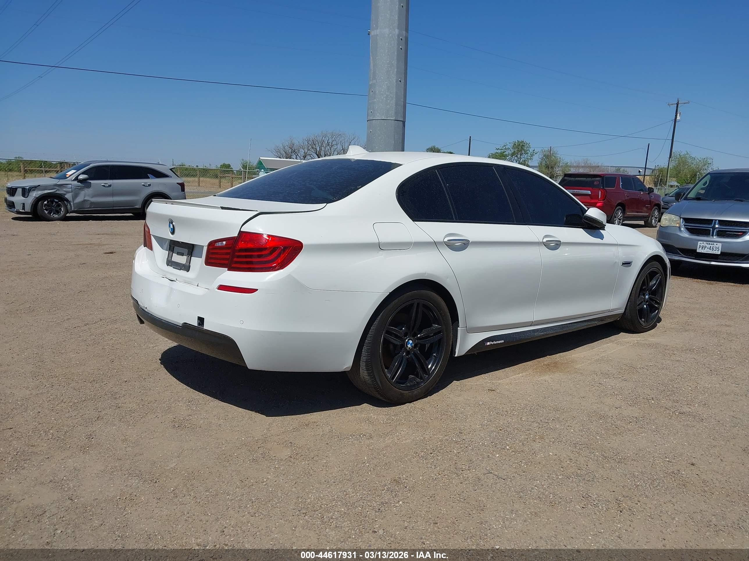 BMW 528I image 4