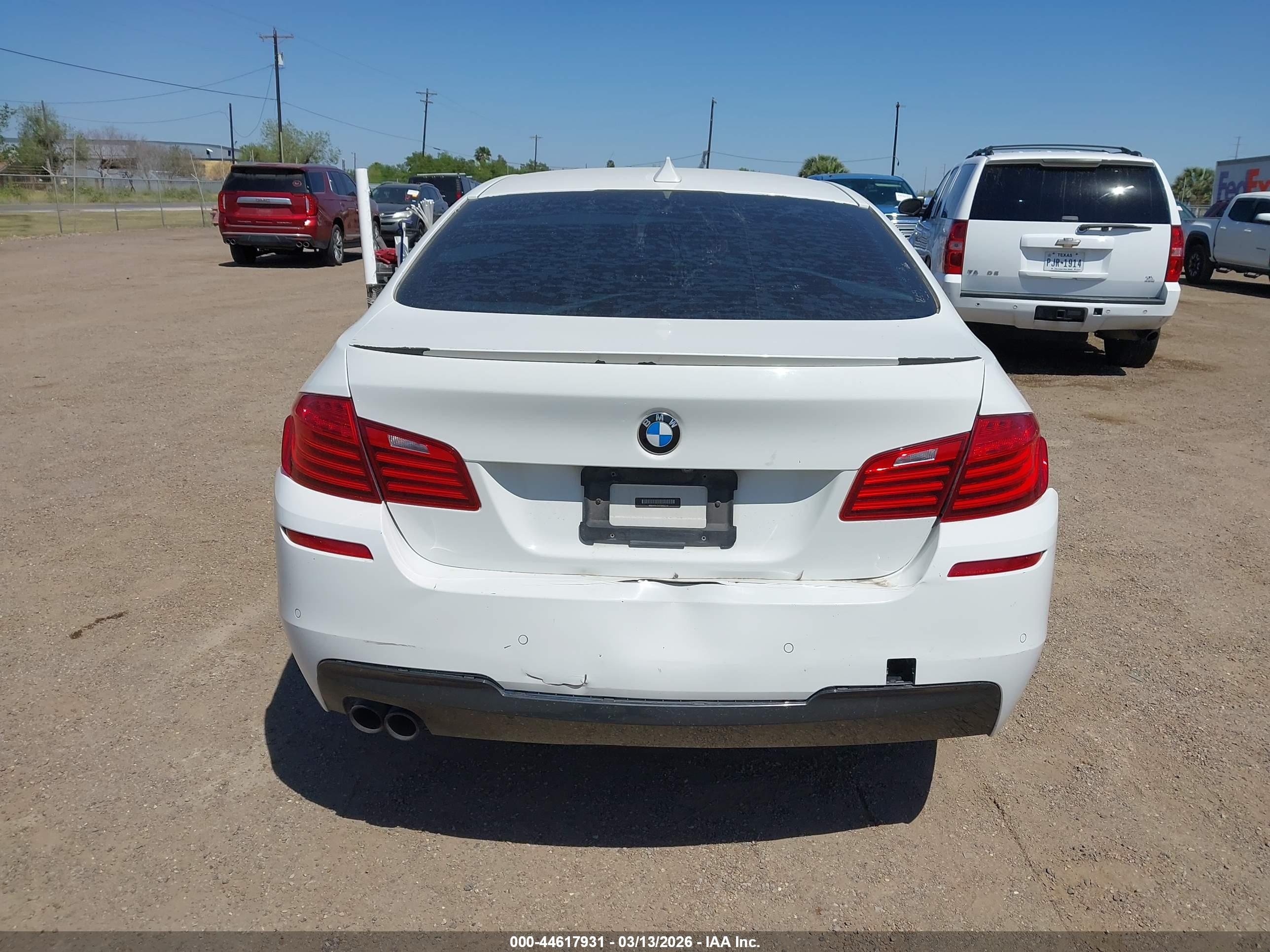 BMW 528I image 6