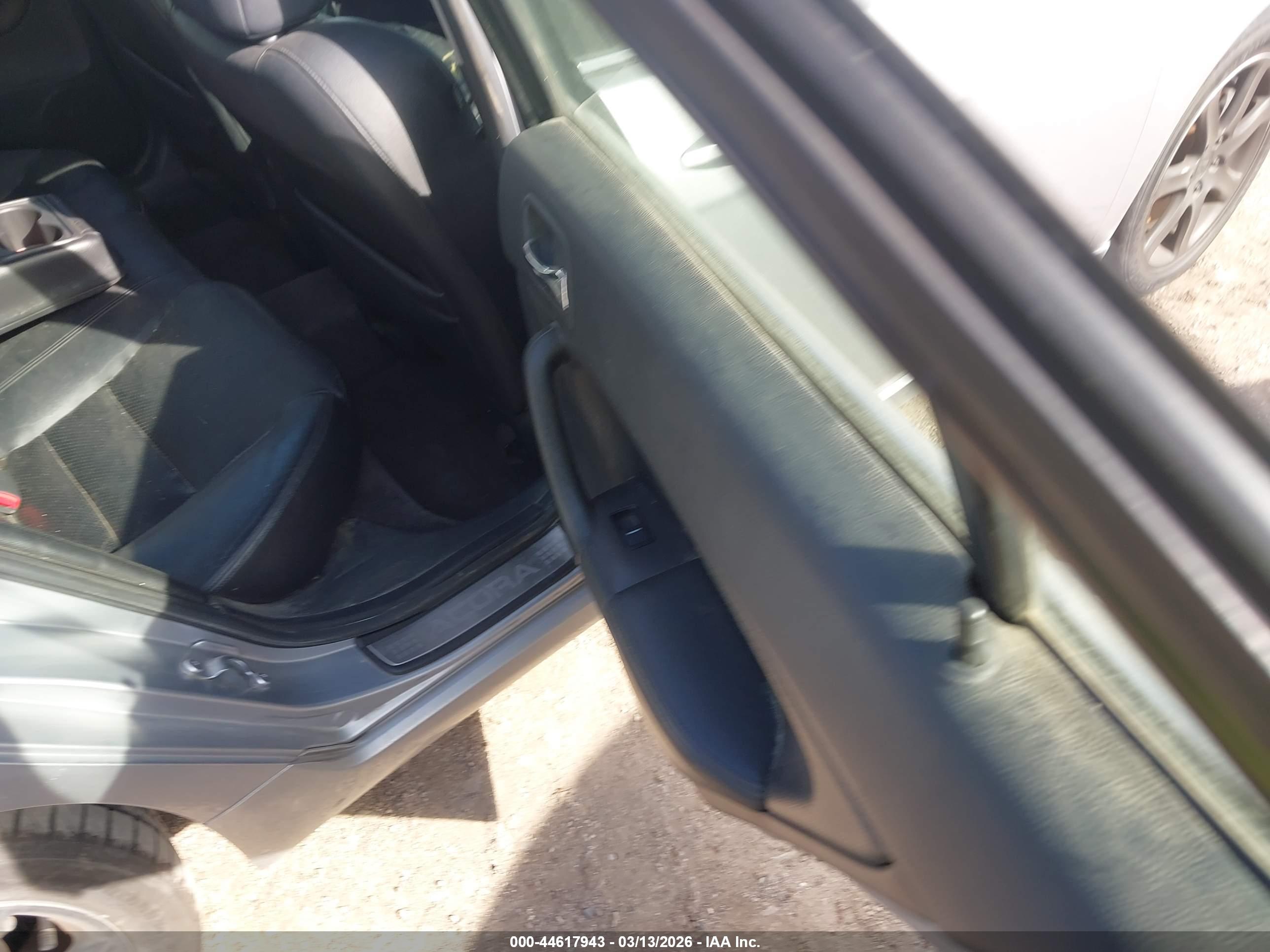 ACURA TSX image 8