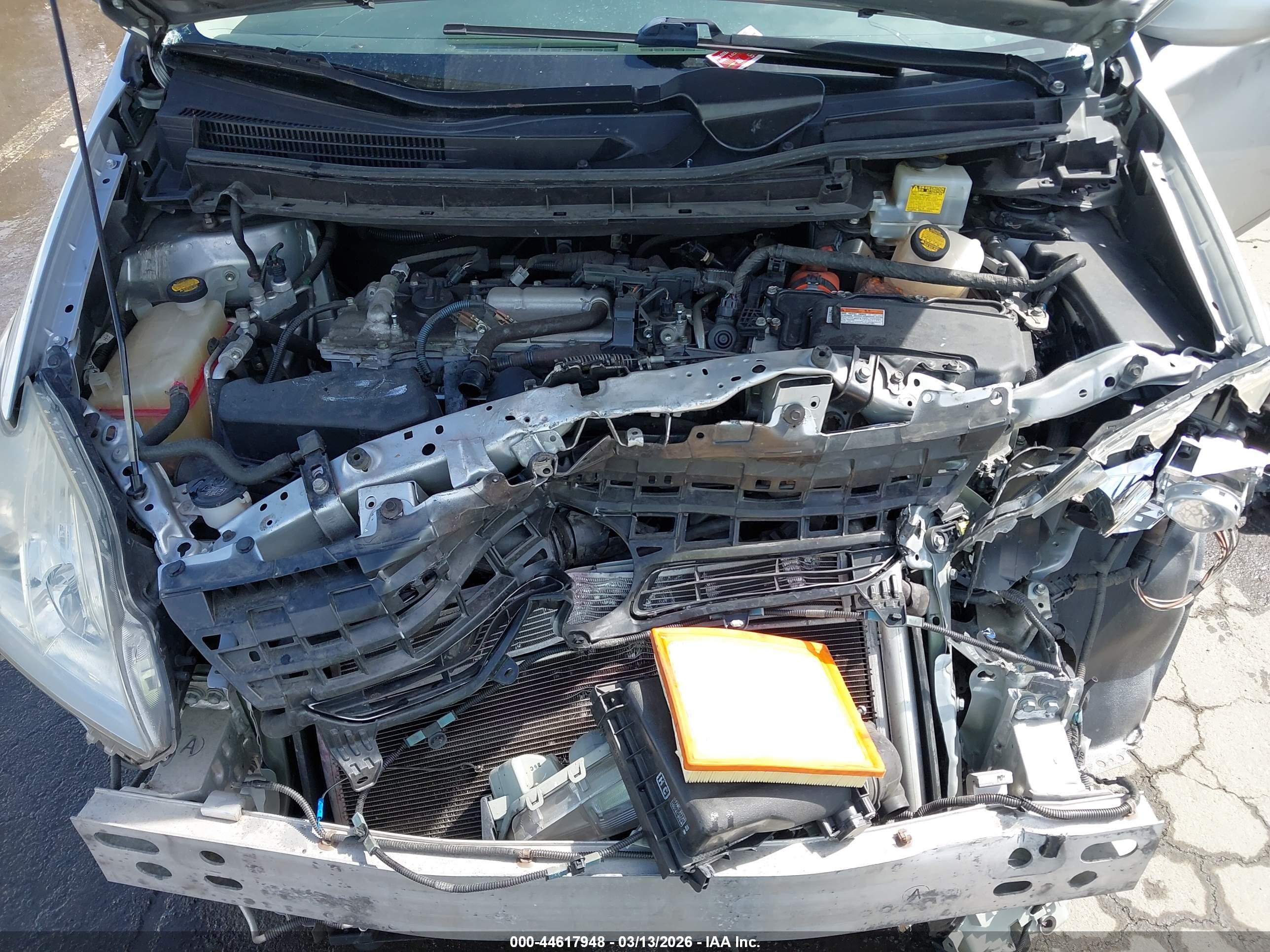 TOYOTA PRIUS image 10