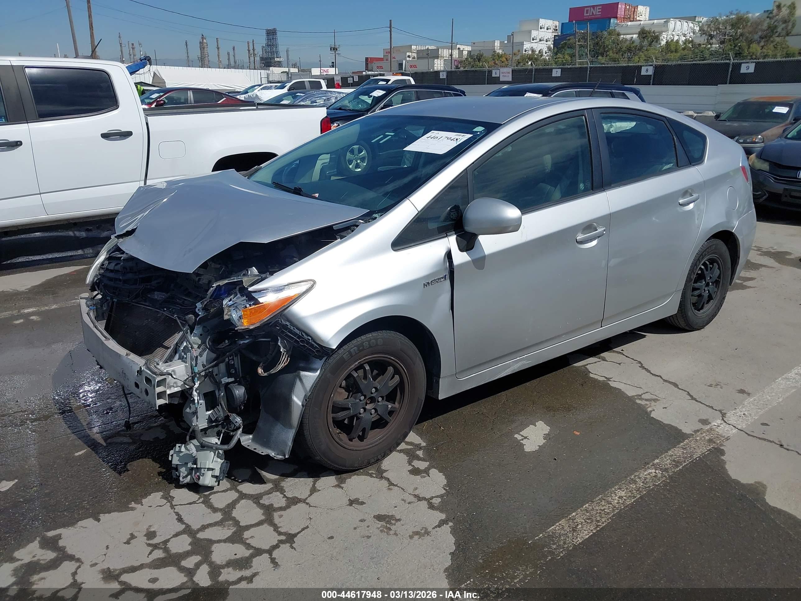 TOYOTA PRIUS image 2