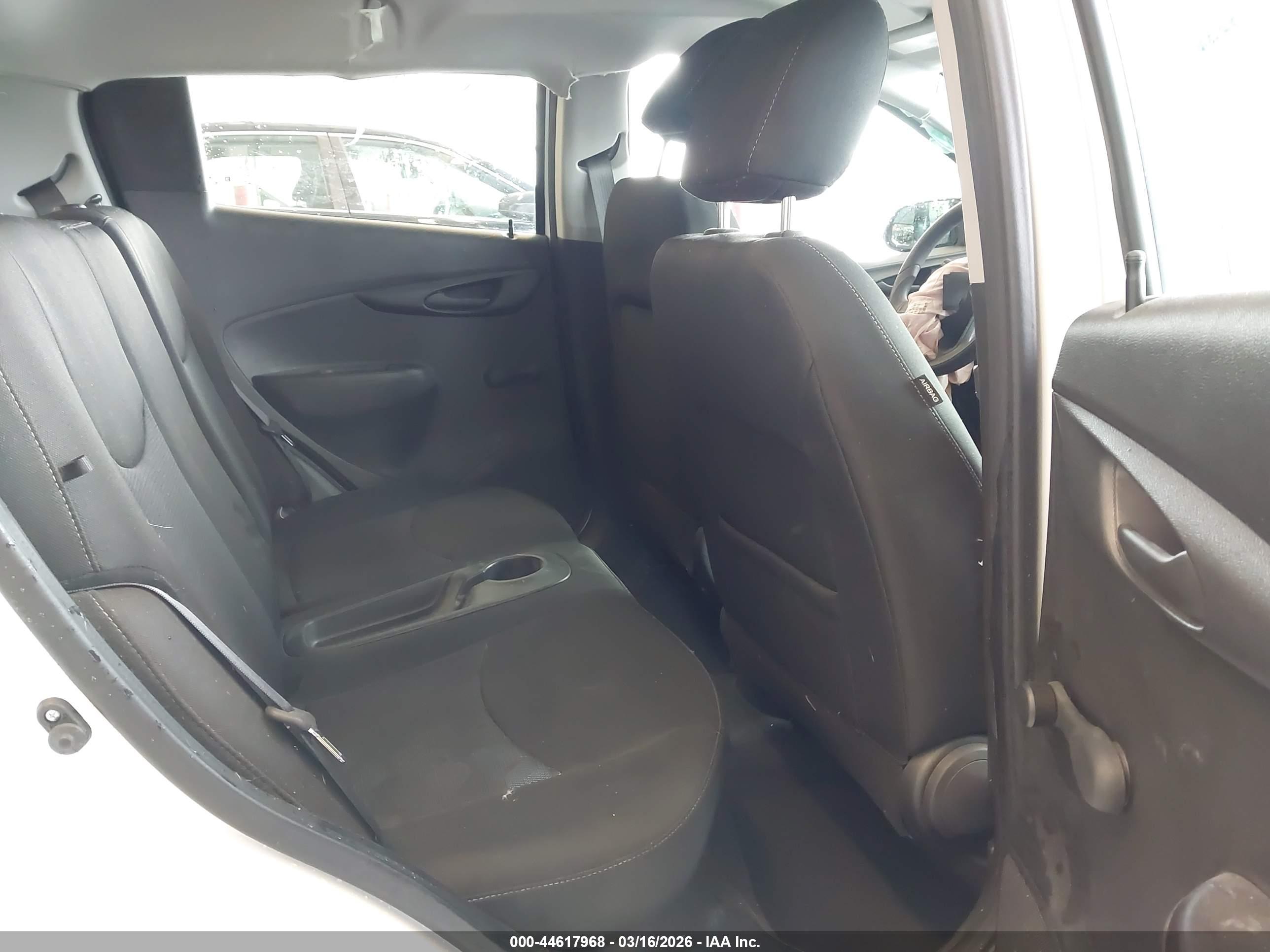 CHEVROLET SPARK image 8