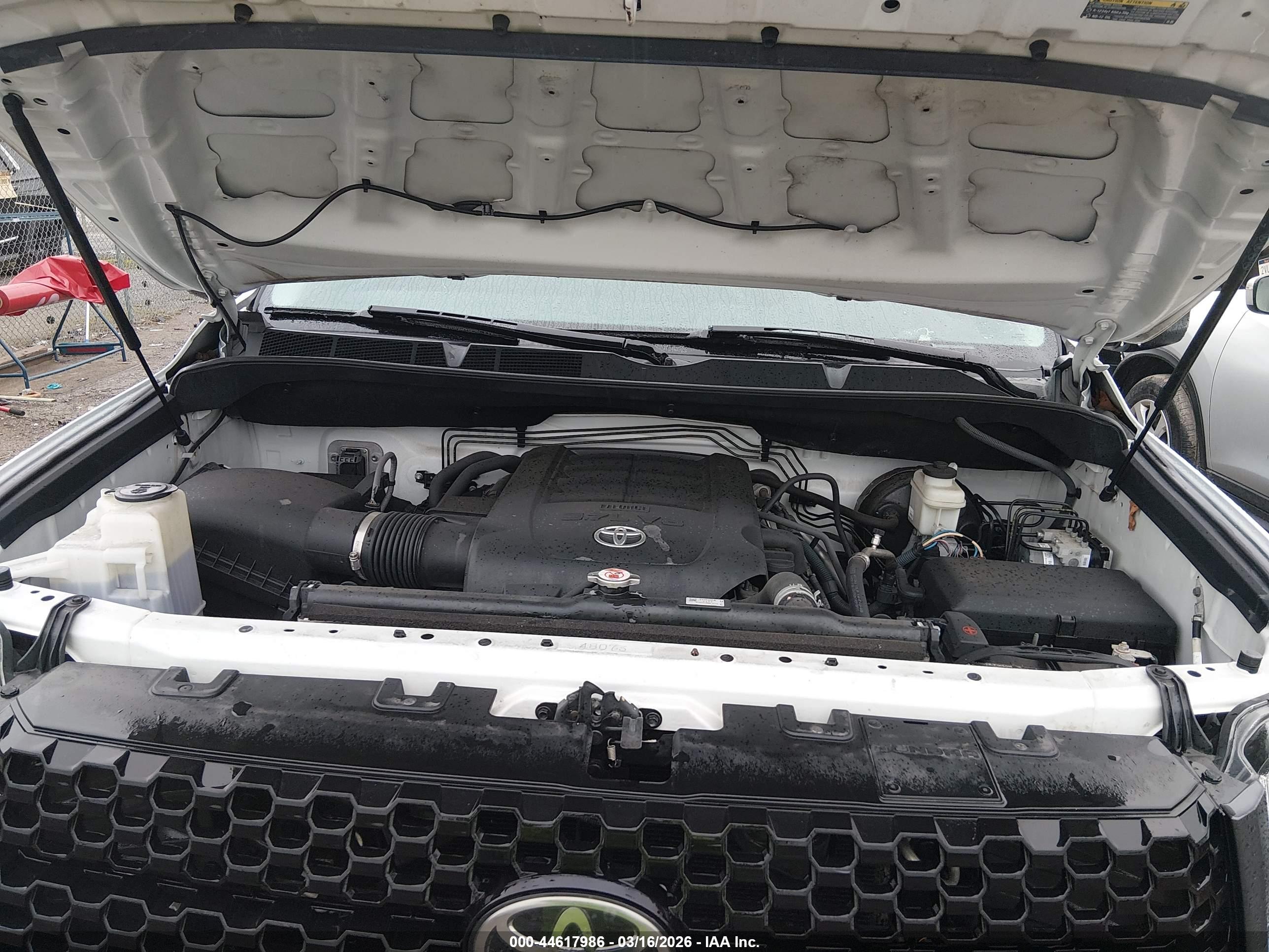 TOYOTA TUNDRA image 10