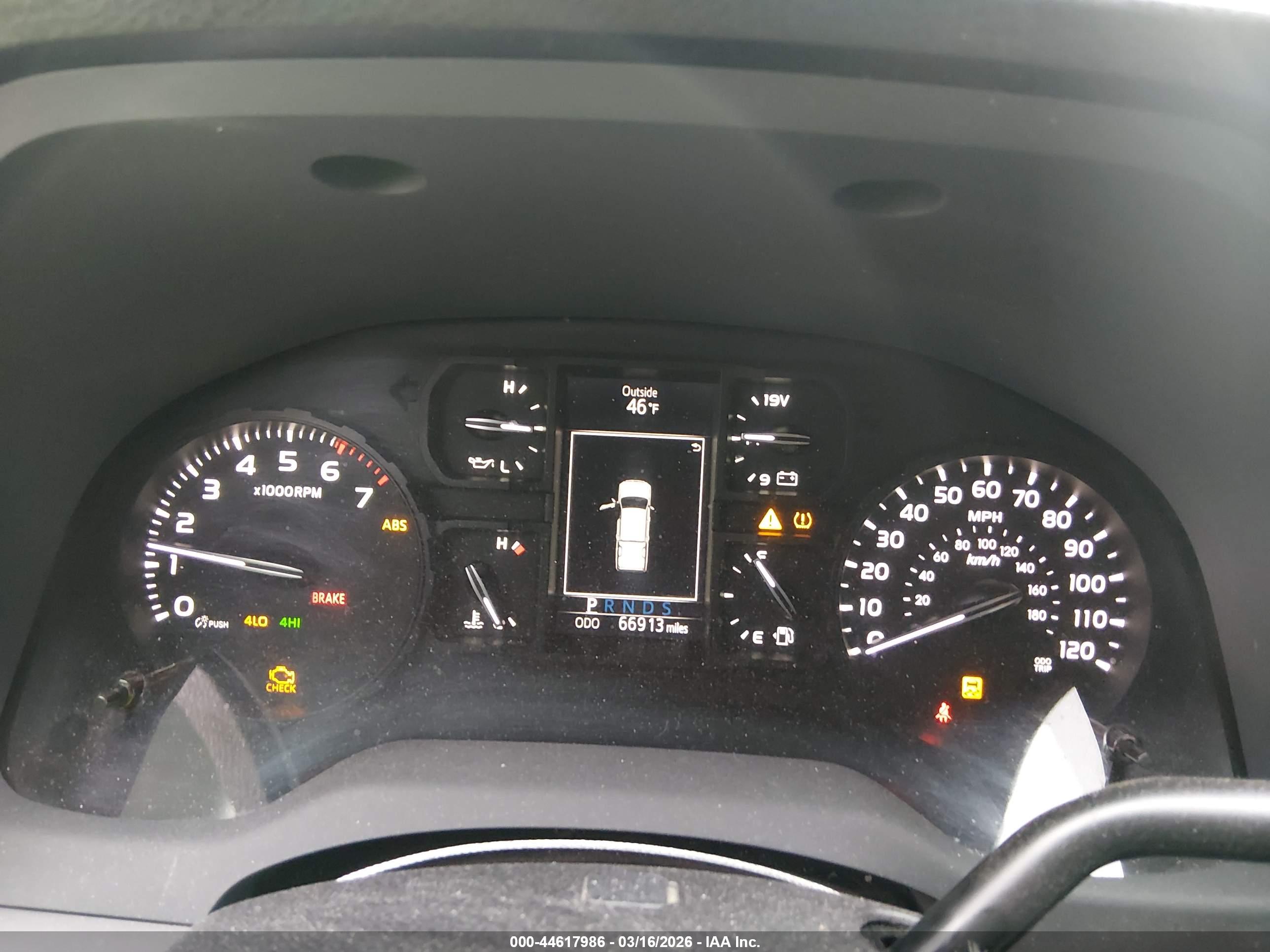TOYOTA TUNDRA image 7