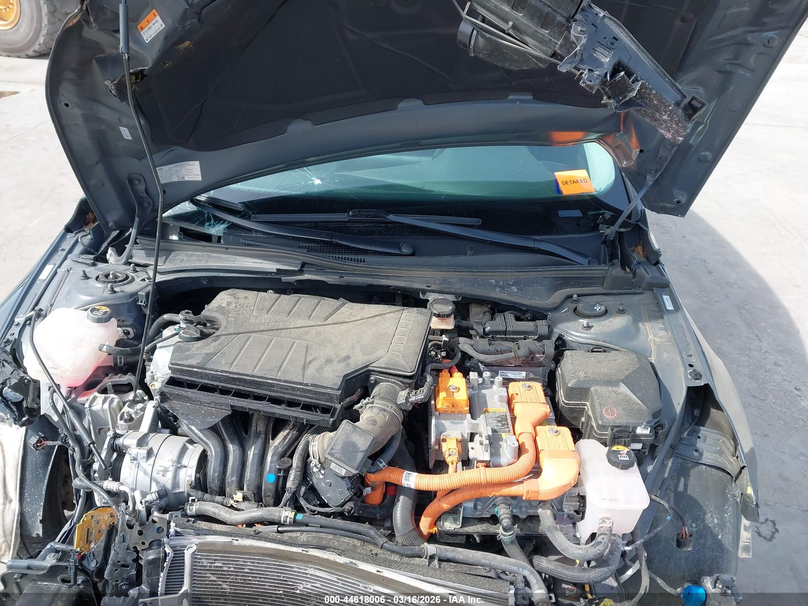 HYUNDAI ELANTRA image 10