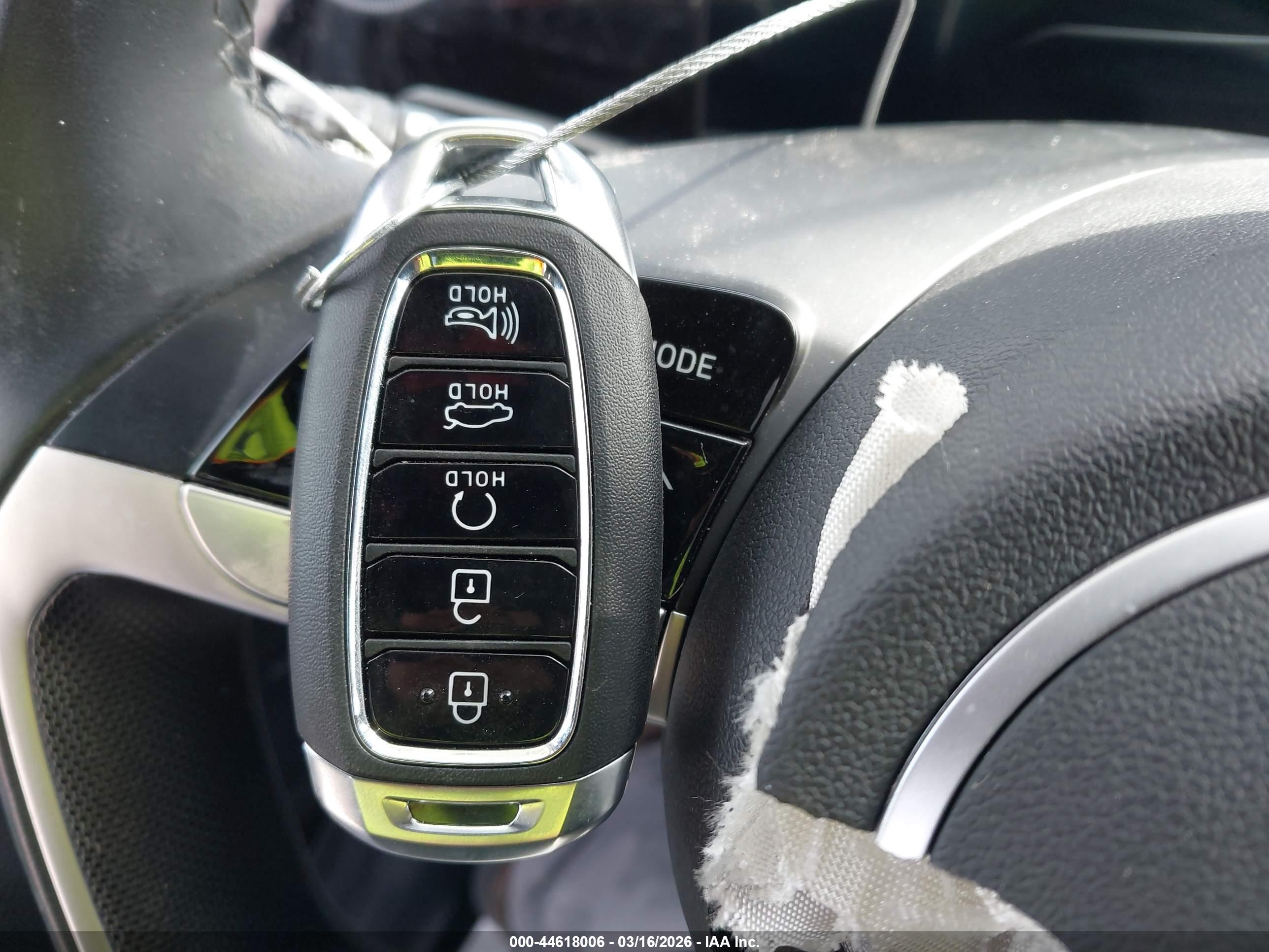 HYUNDAI ELANTRA image 11