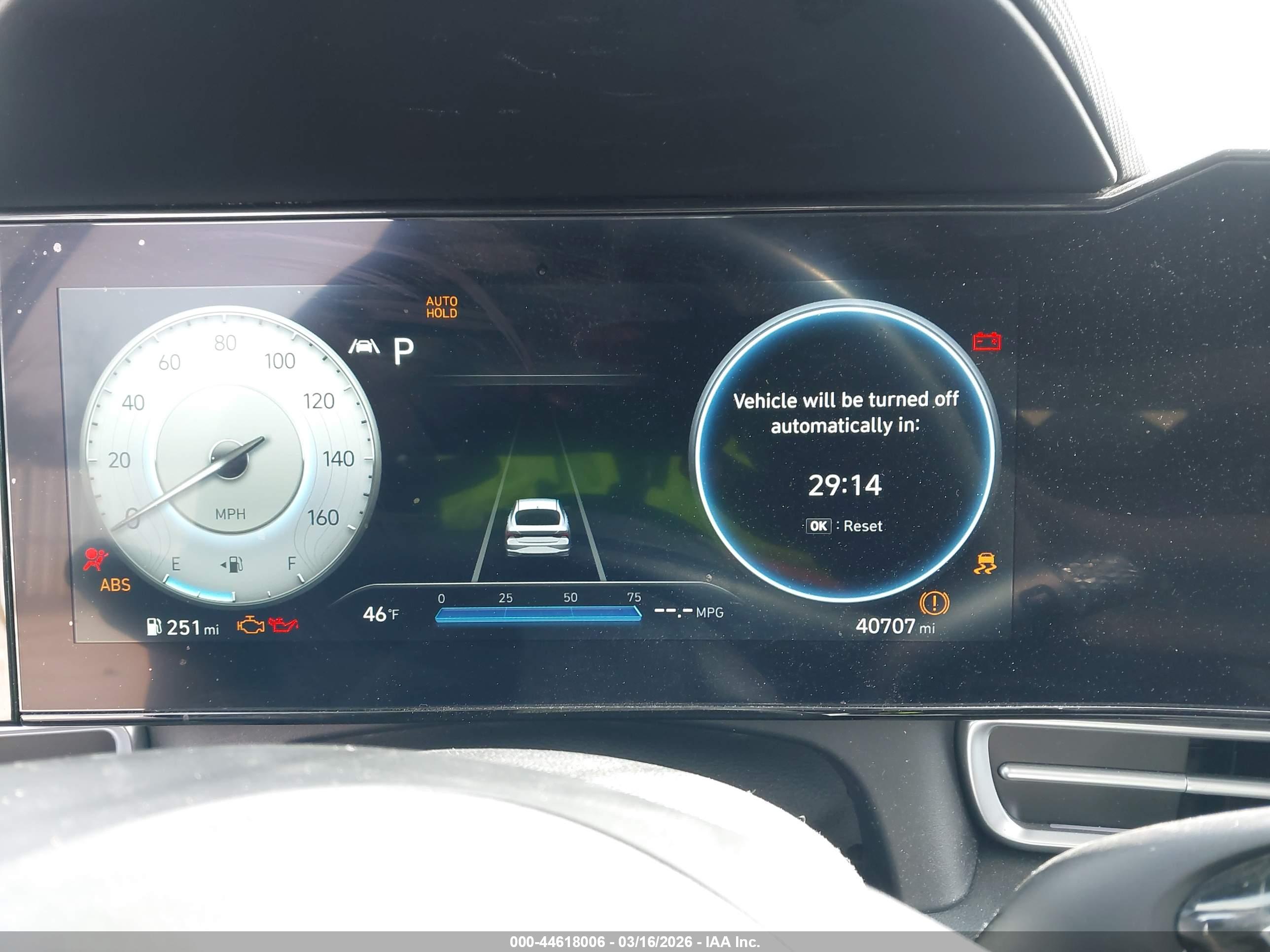 HYUNDAI ELANTRA image 7