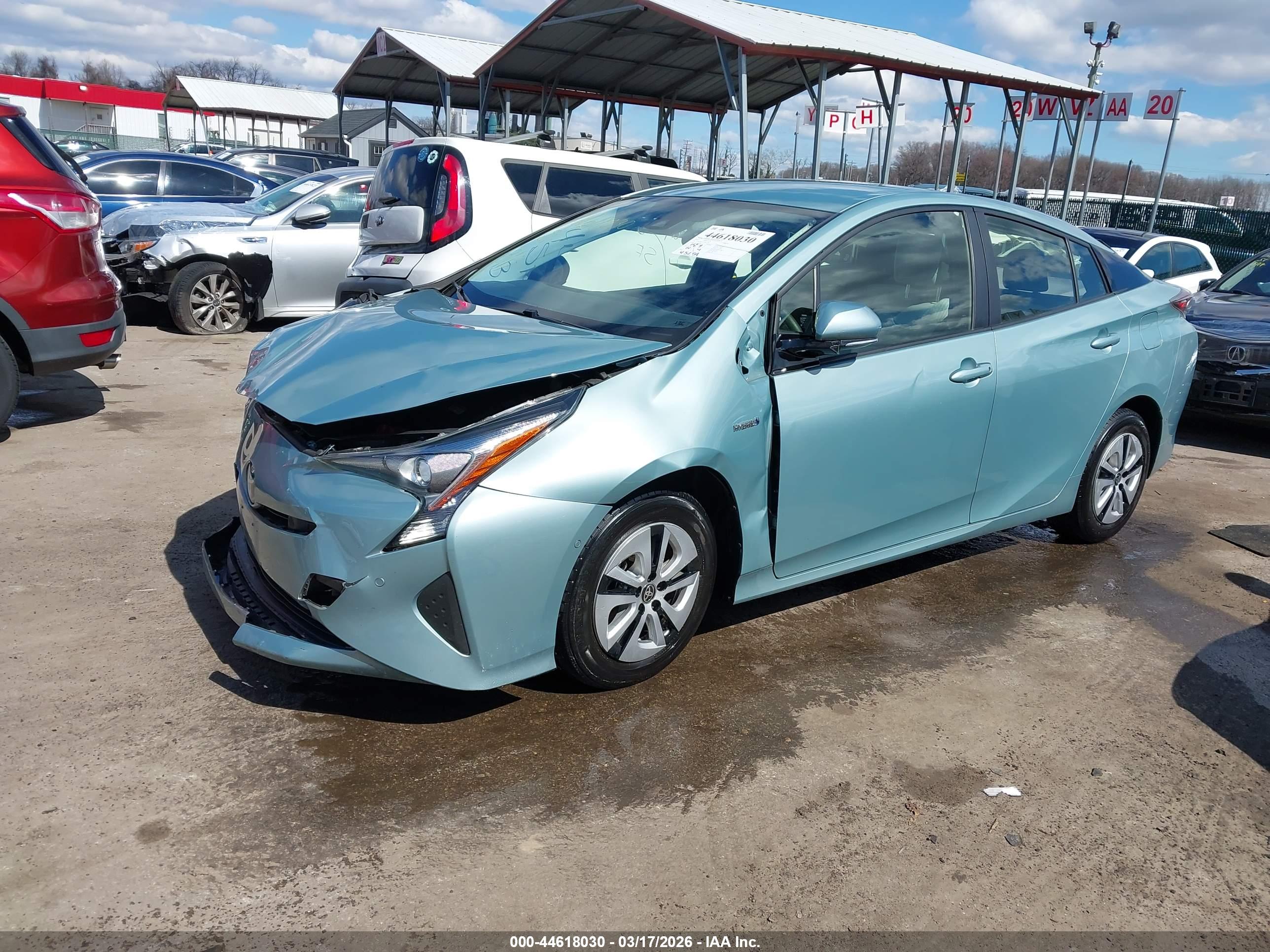 TOYOTA PRIUS image 2