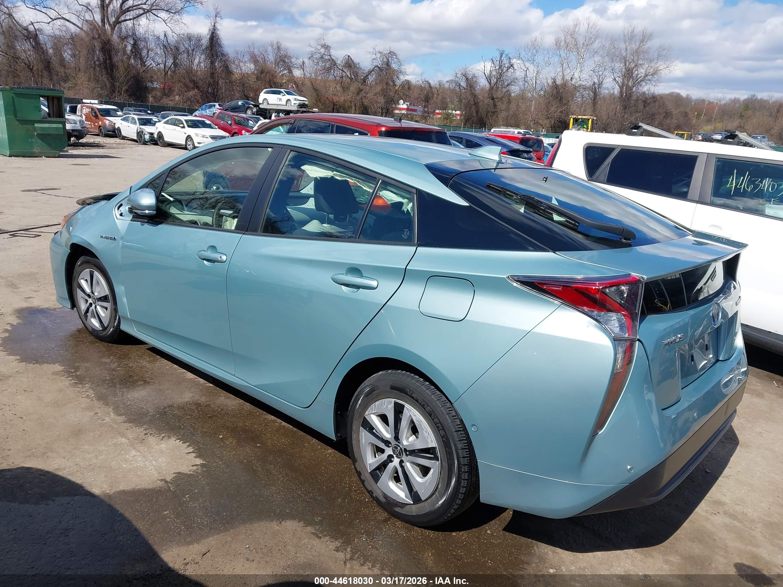 TOYOTA PRIUS image 3