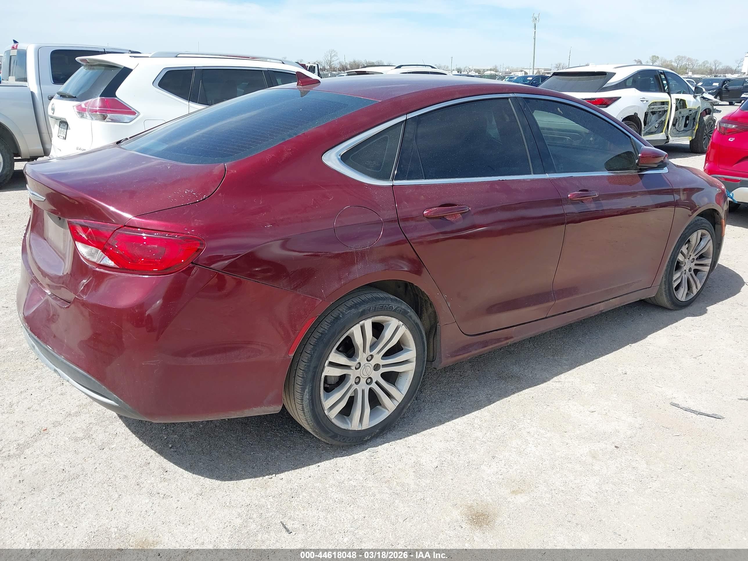 CHRYSLER 200 image 4