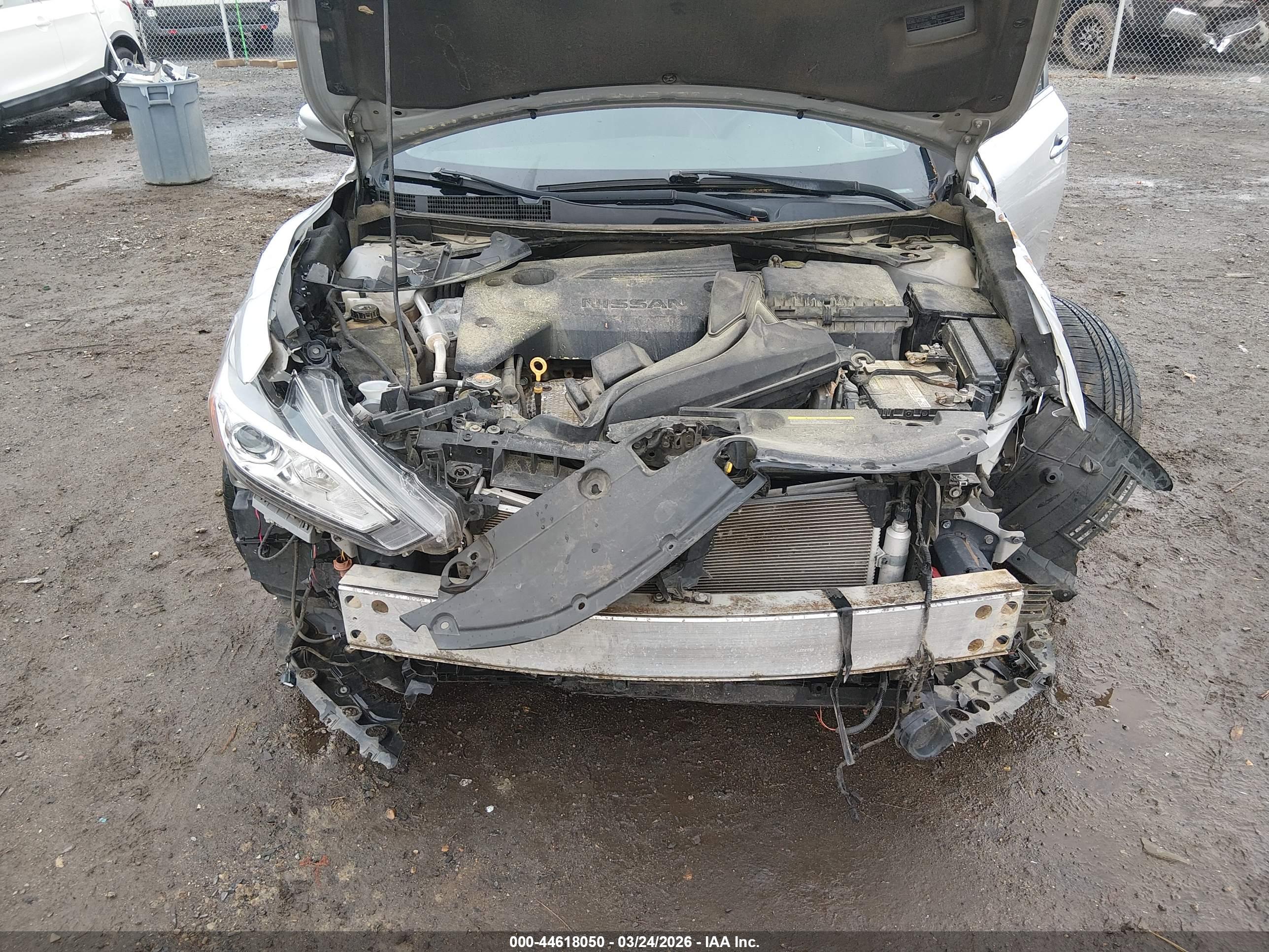 NISSAN ALTIMA image 10