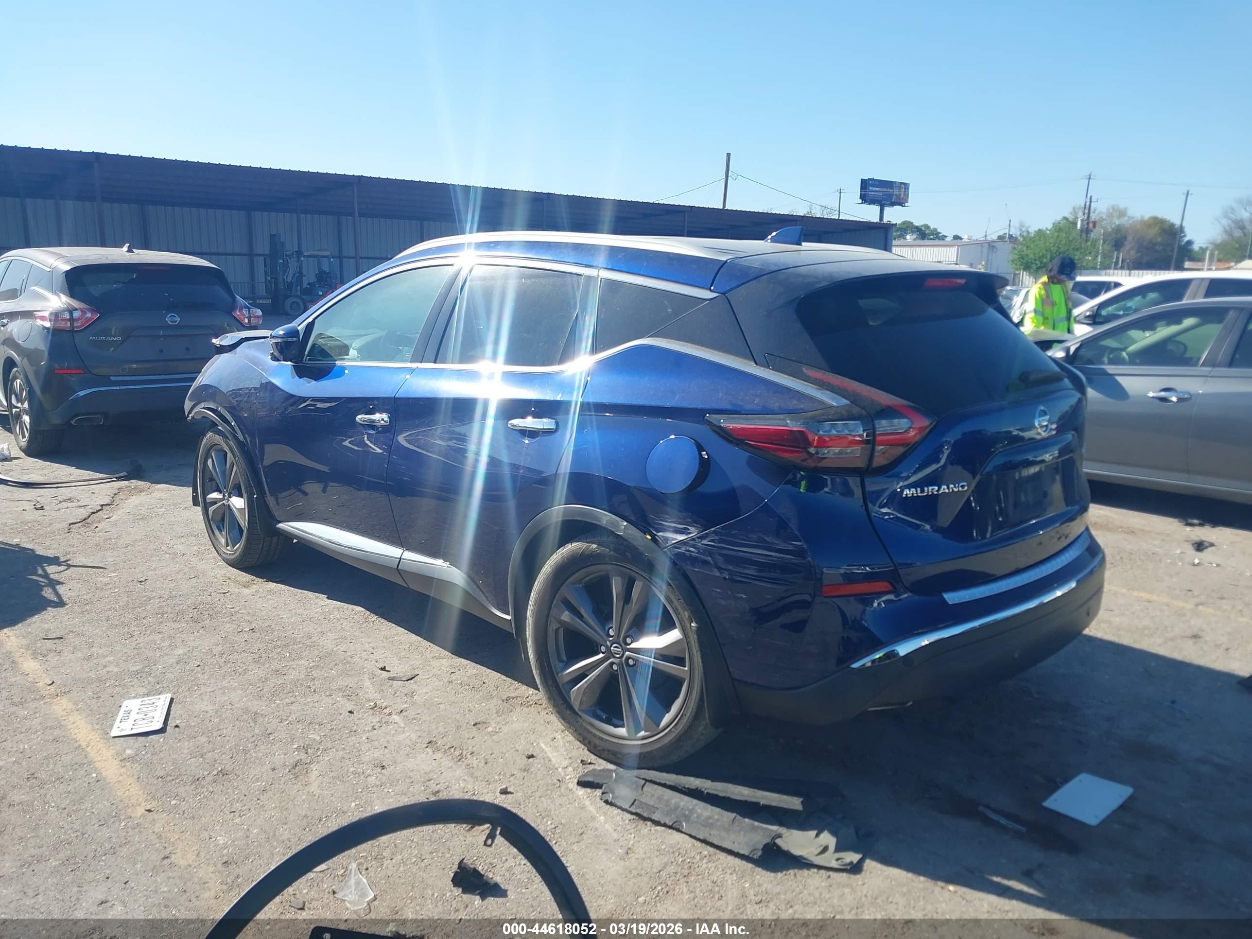 NISSAN MURANO image 3