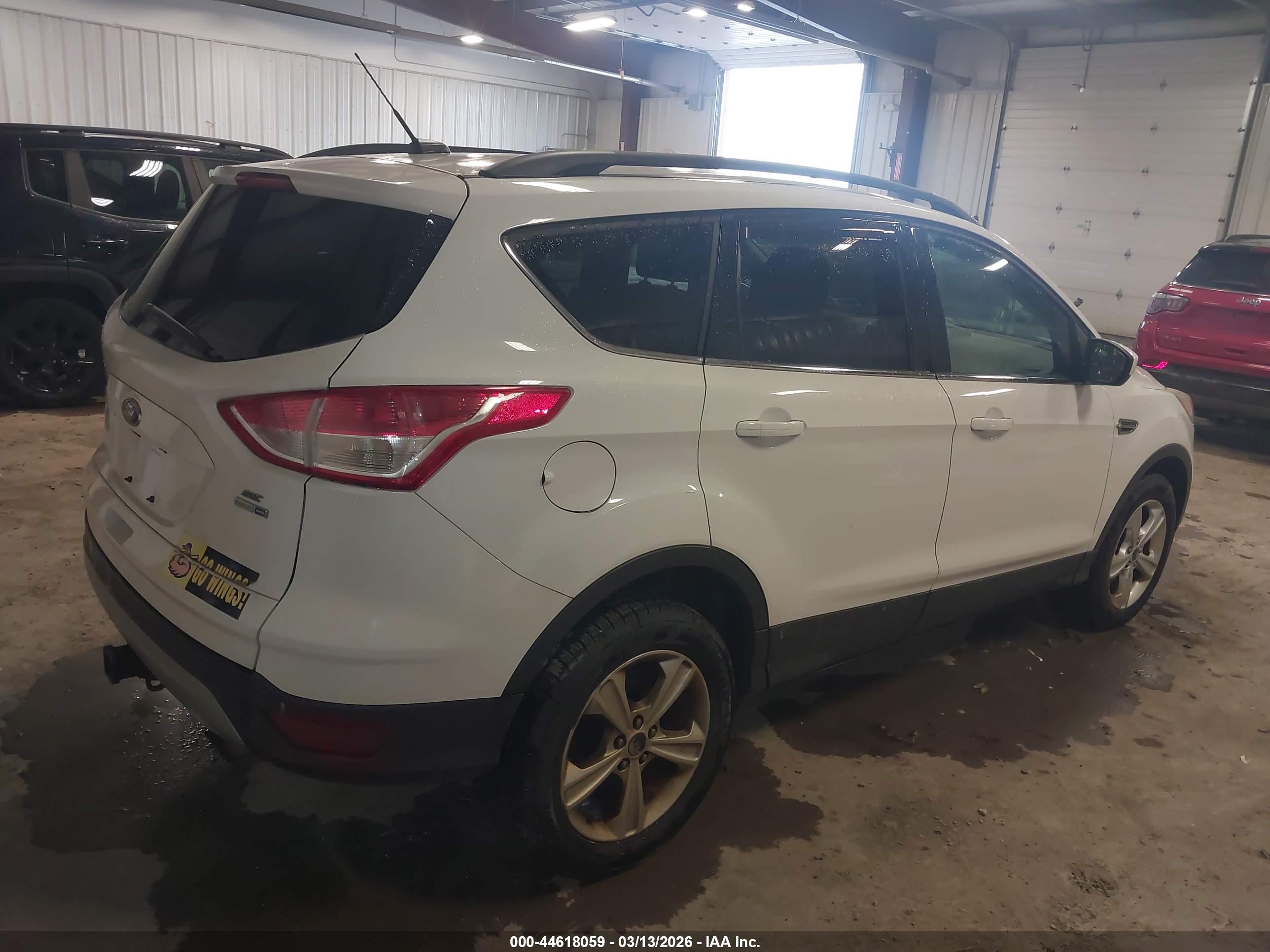 FORD ESCAPE image 4