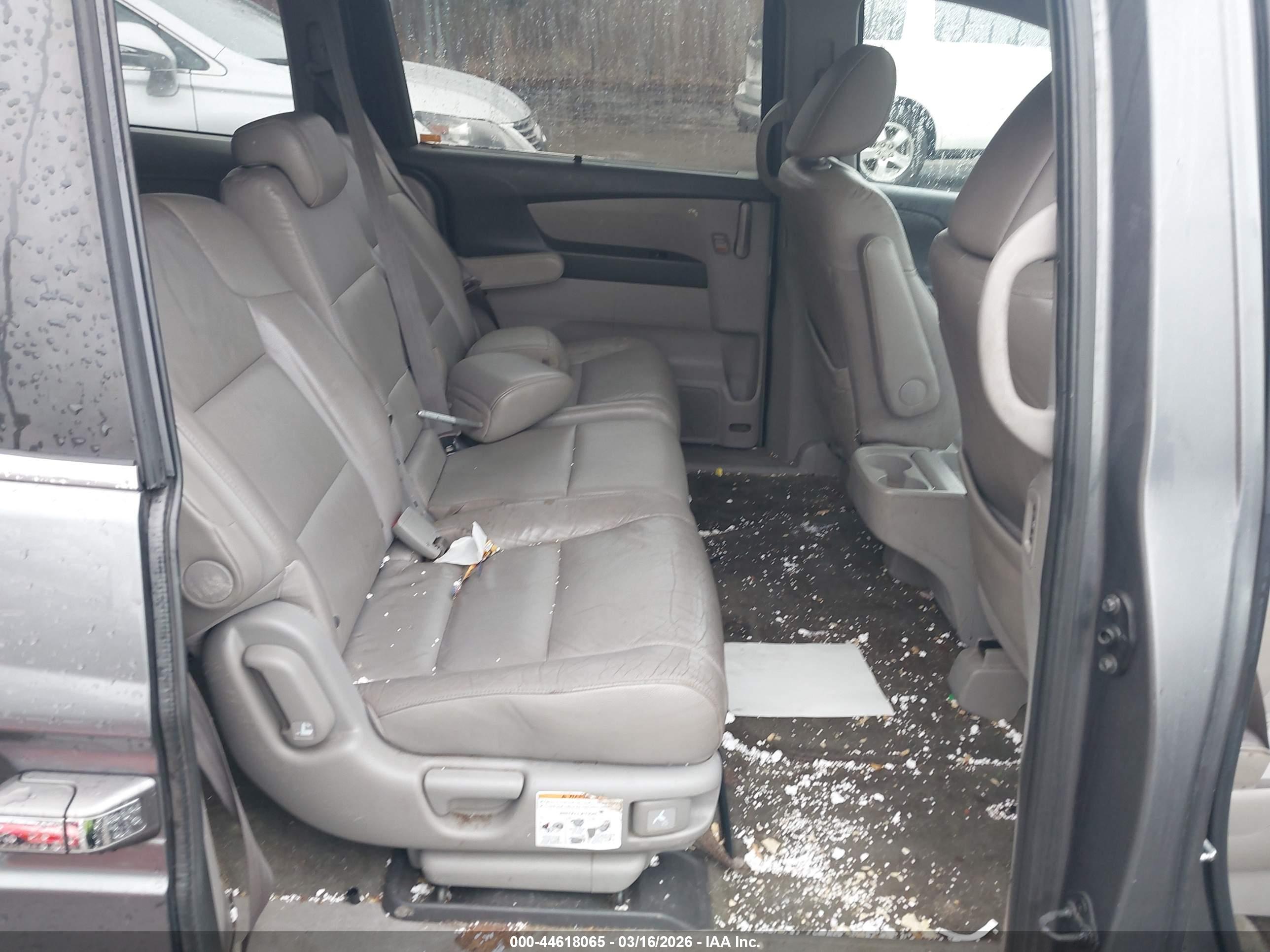 HONDA ODYSSEY image 8