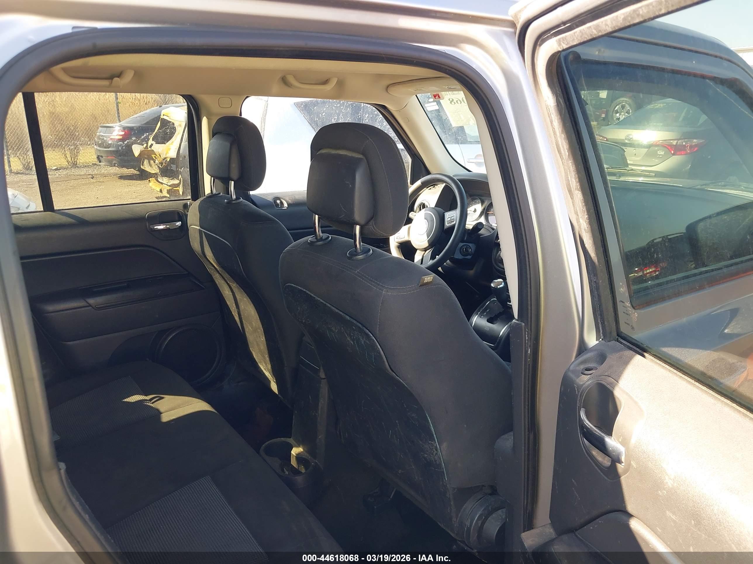 JEEP PATRIOT image 8