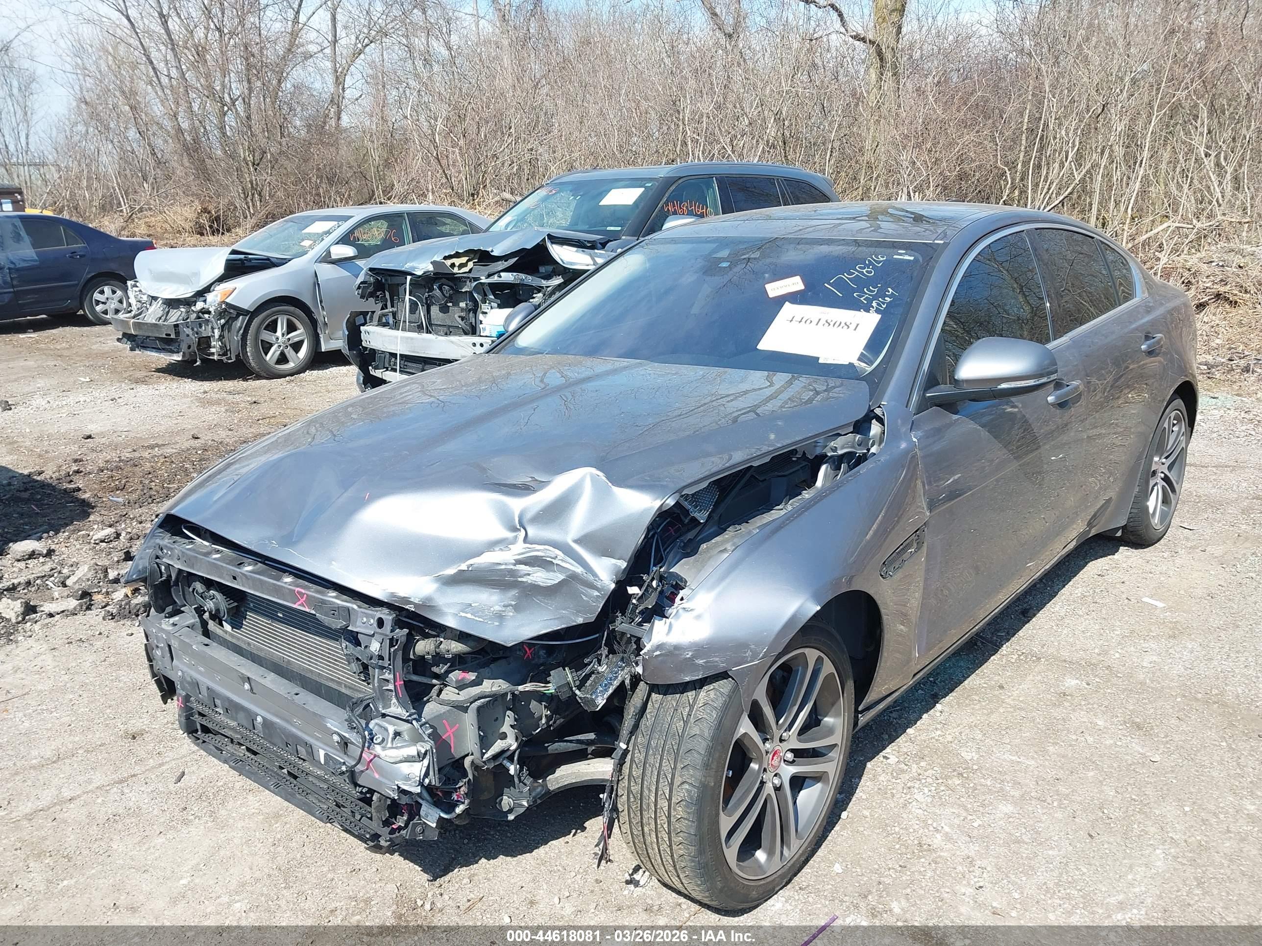 JAGUAR XE image 2