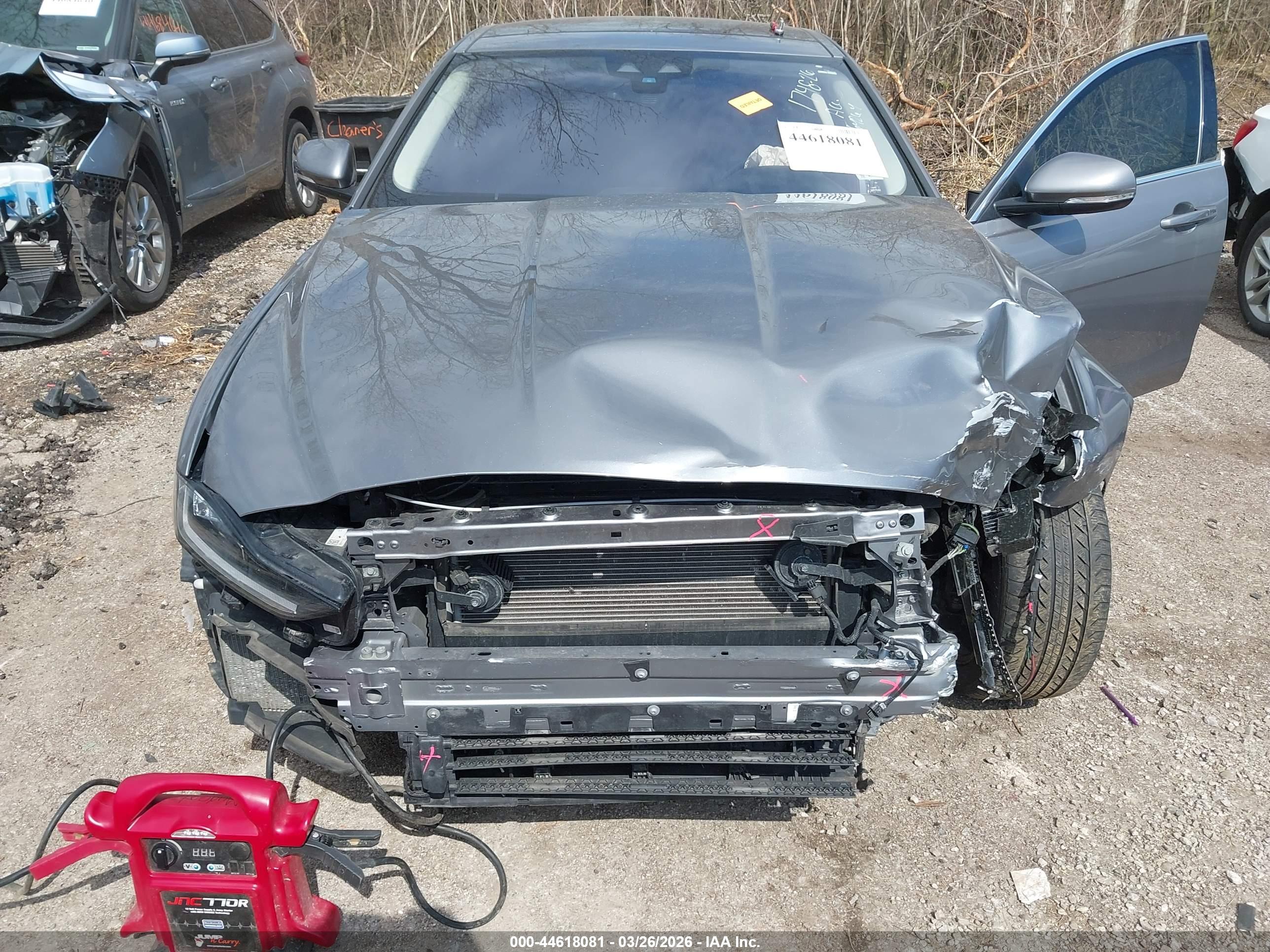 JAGUAR XE image 6