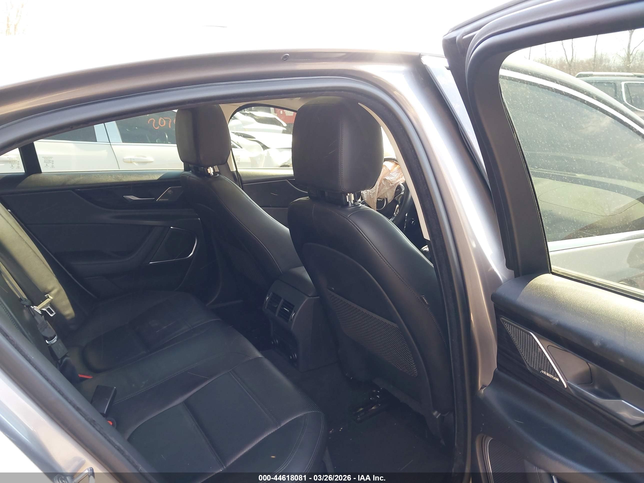 JAGUAR XE image 8