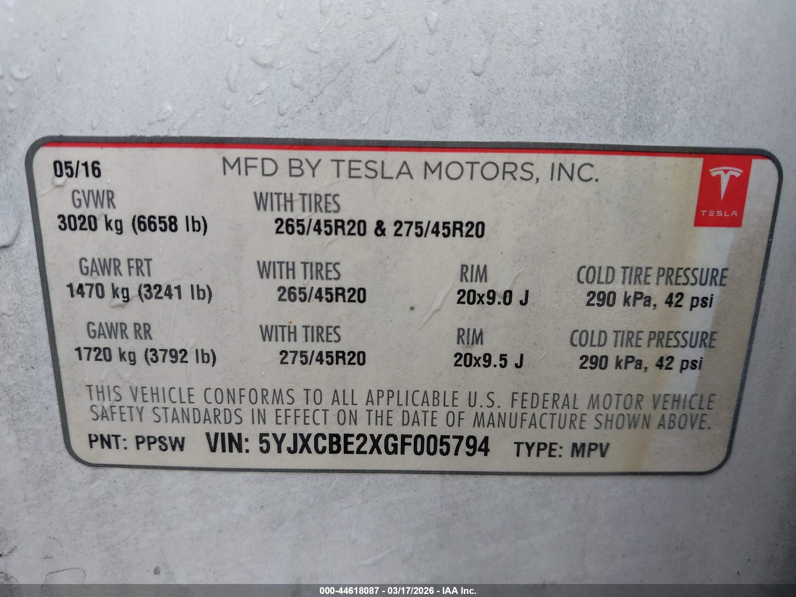TESLA MODEL image 9