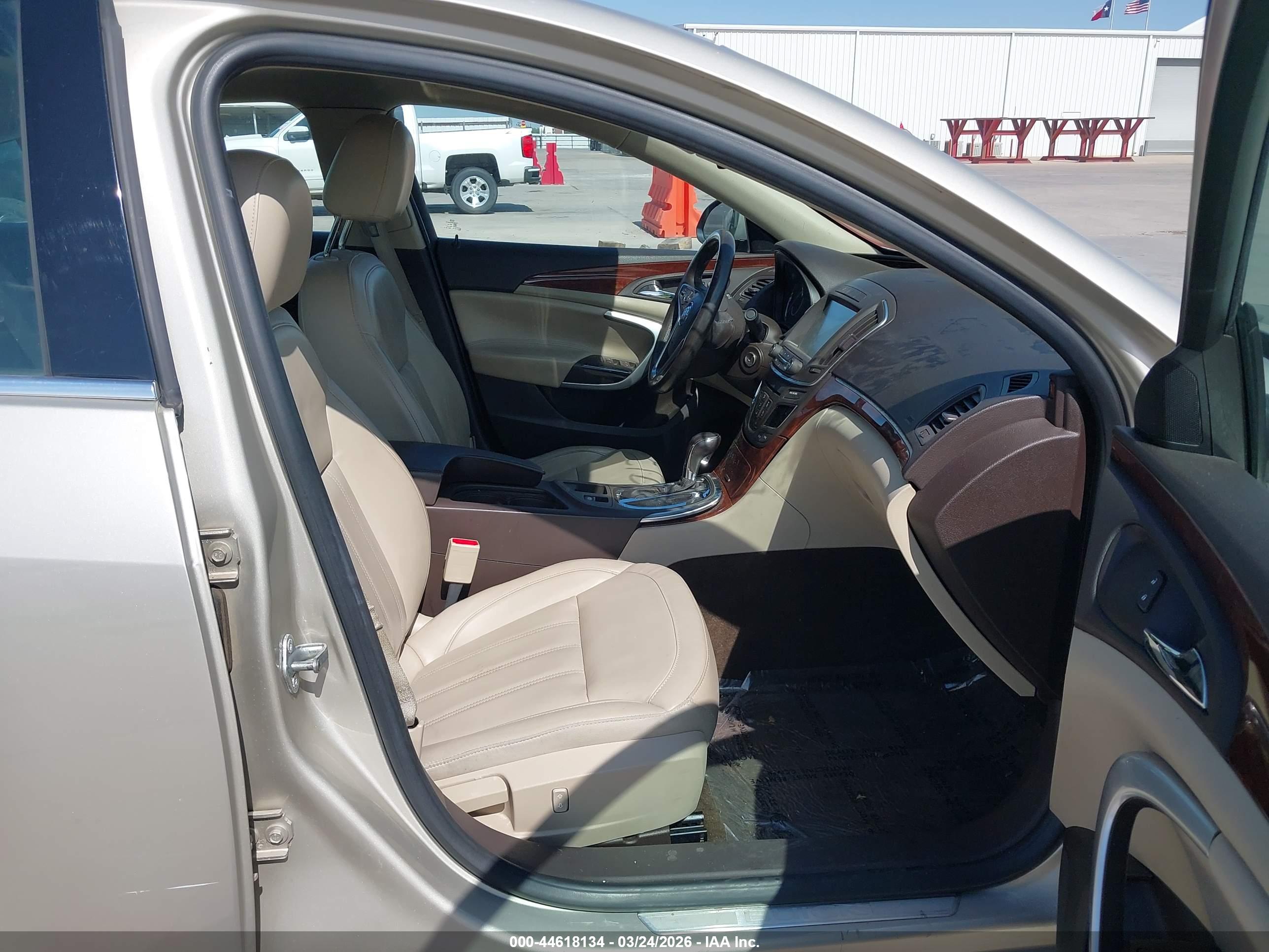 BUICK REGAL image 5
