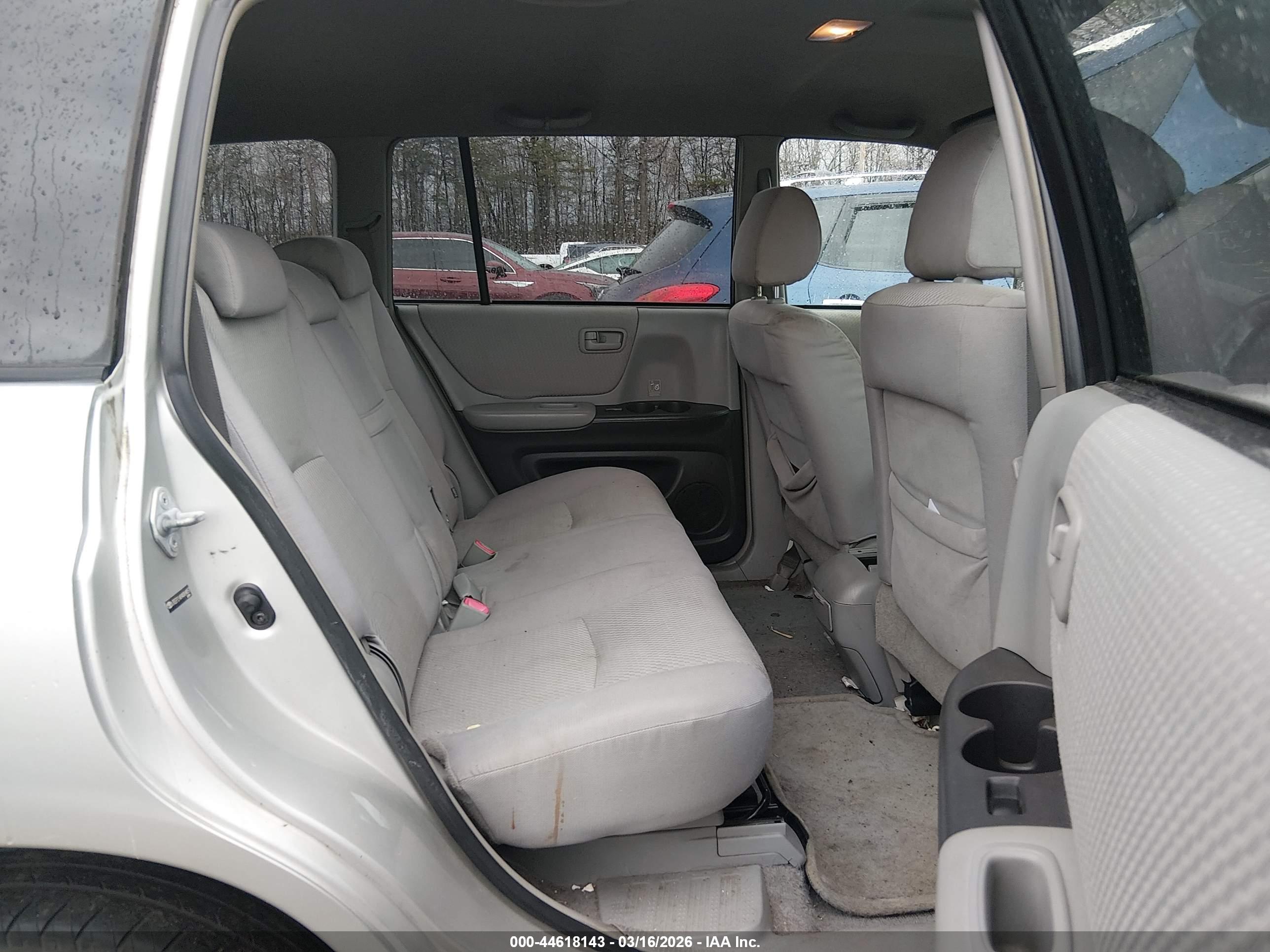 TOYOTA HIGHLANDER image 8