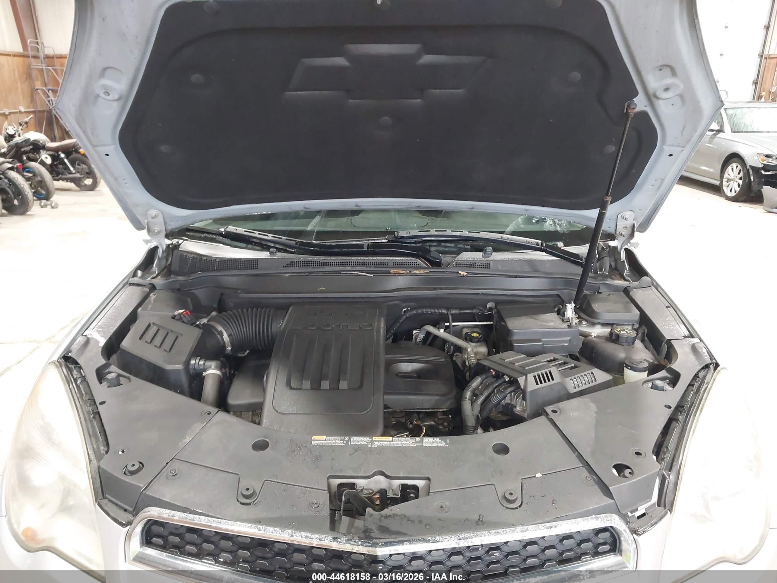 CHEVROLET EQUINOX image 10
