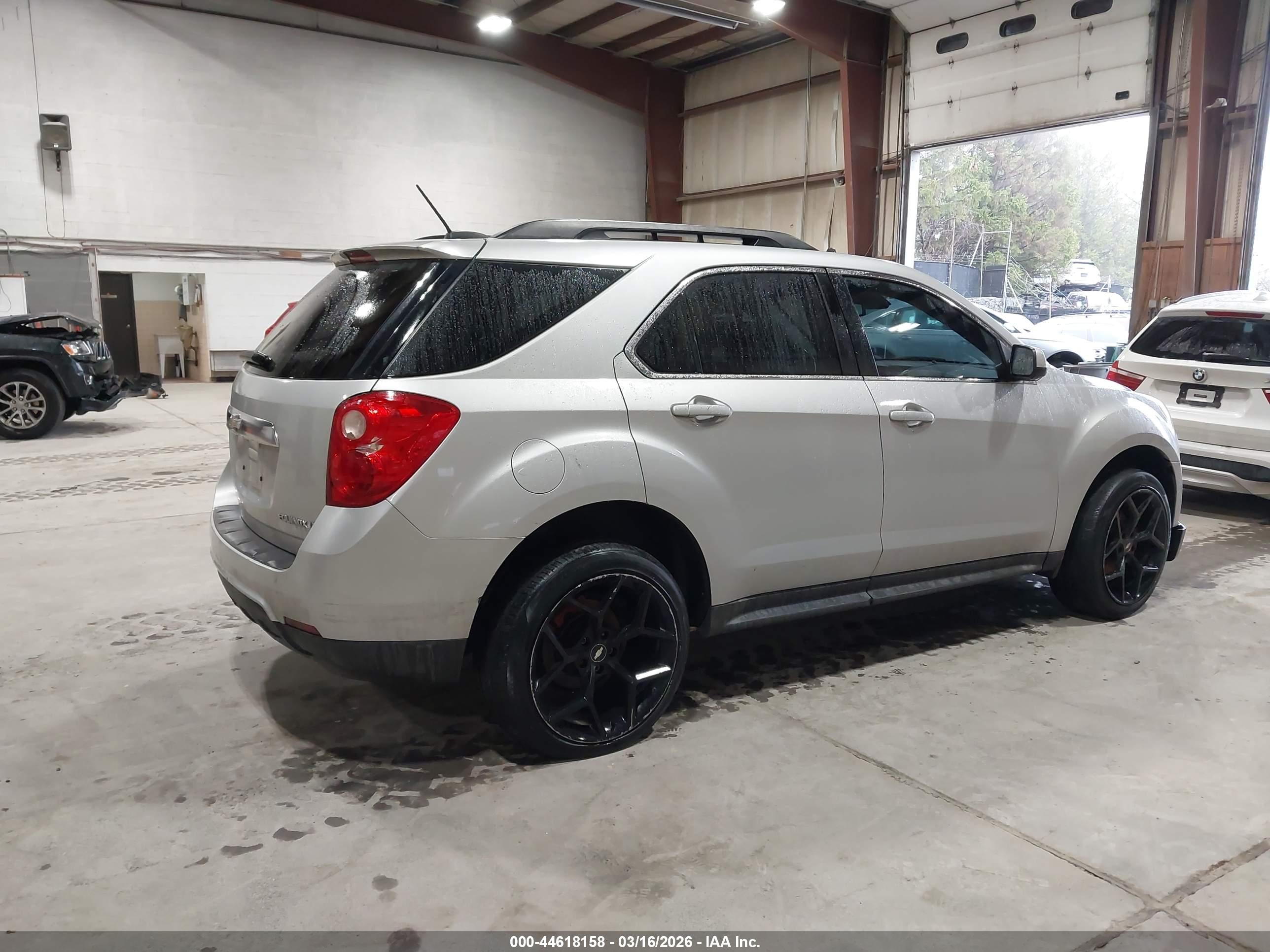 CHEVROLET EQUINOX image 4