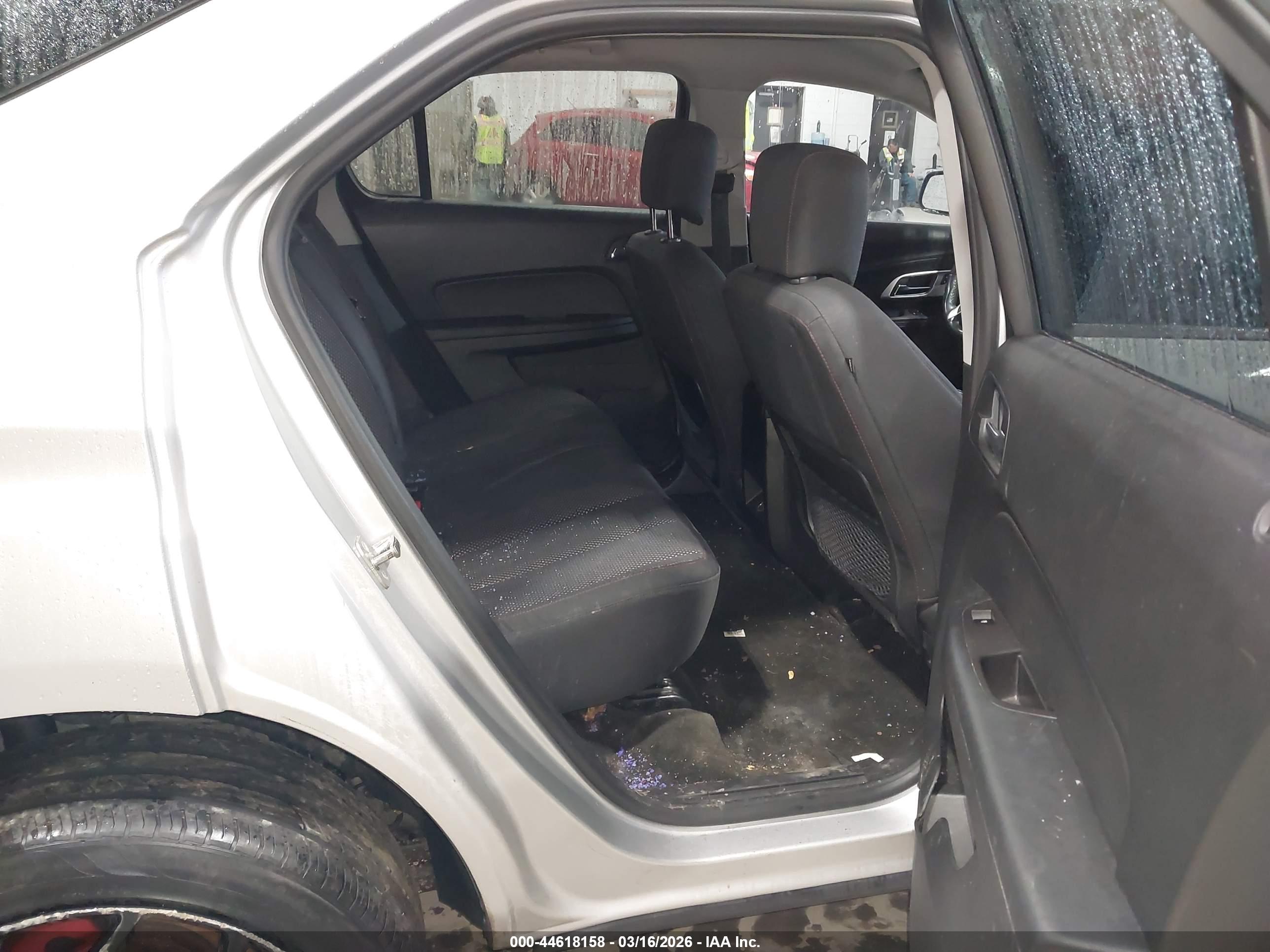 CHEVROLET EQUINOX image 8