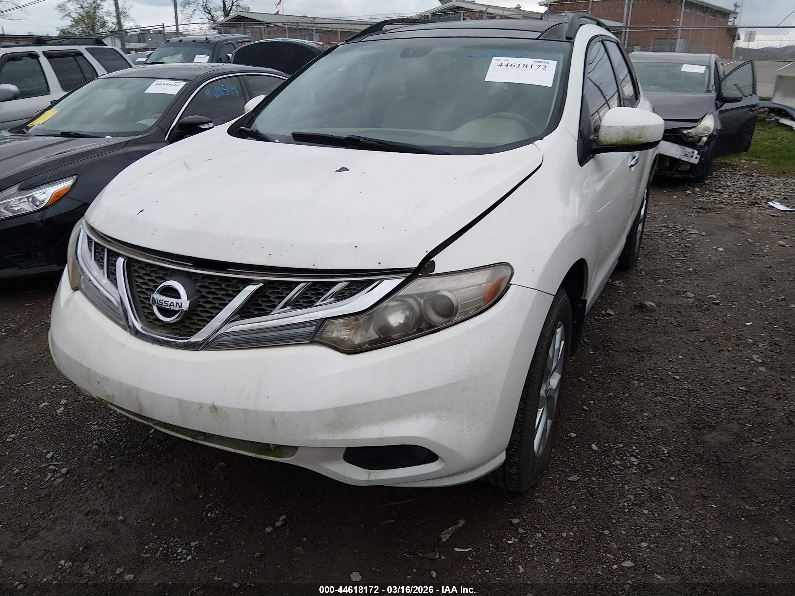 NISSAN MURANO image 2