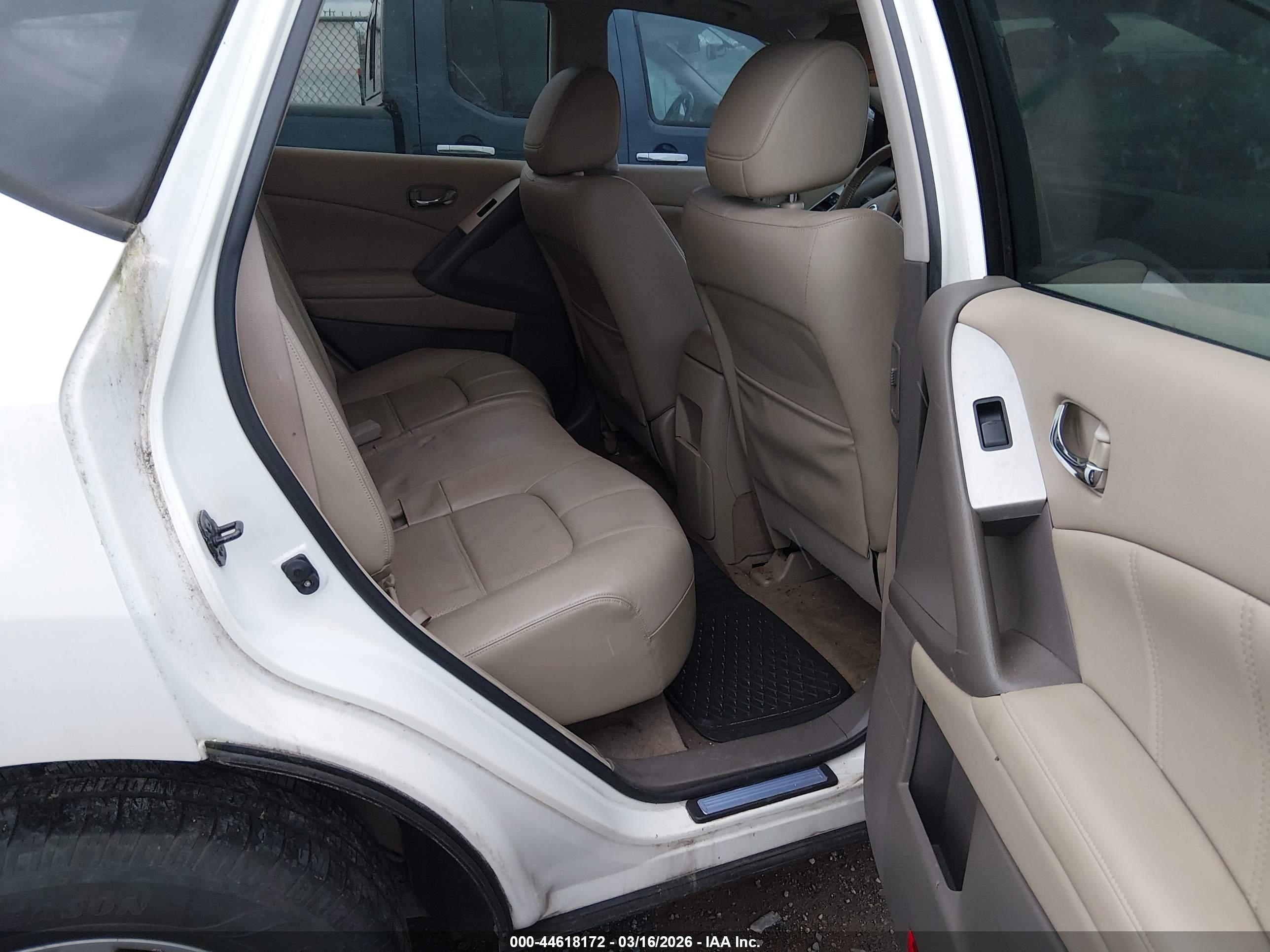 NISSAN MURANO image 8