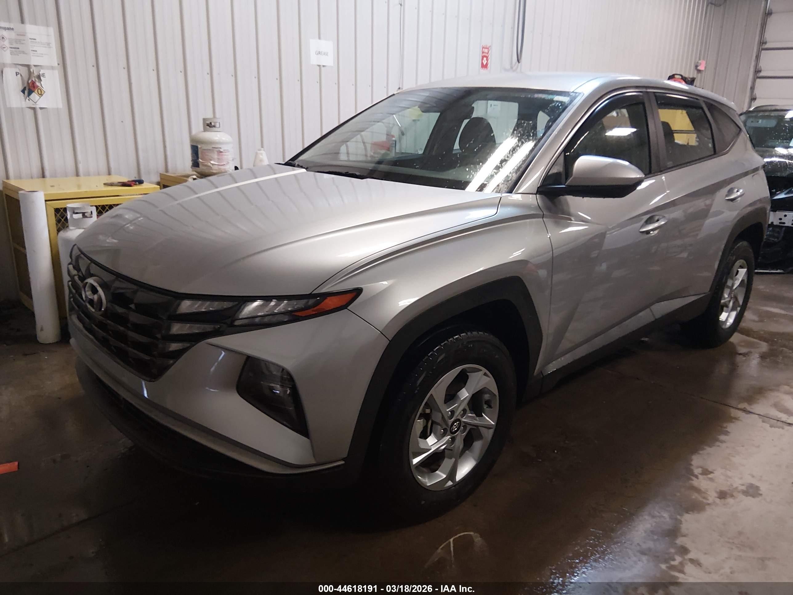 HYUNDAI TUCSON image 2