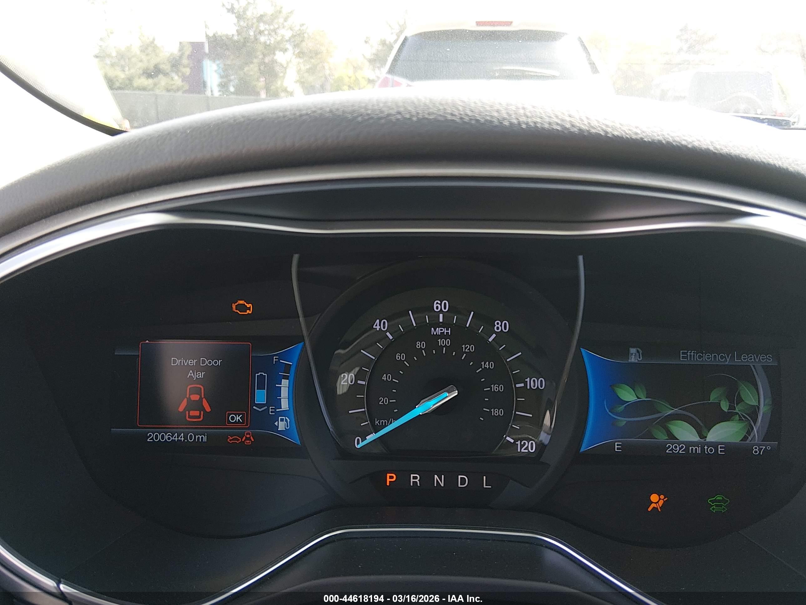 FORD FUSION image 7