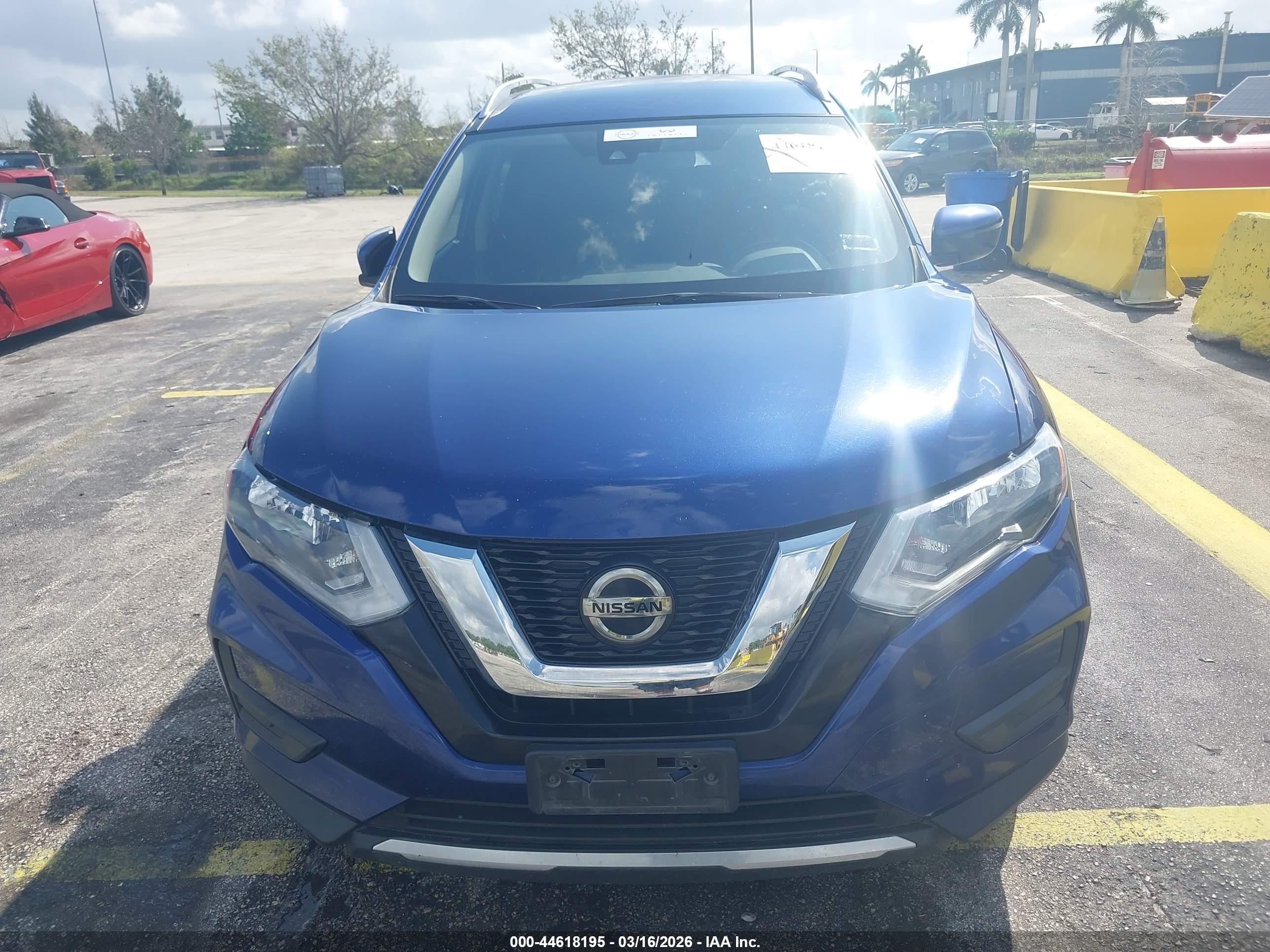 NISSAN ROGUE image 6