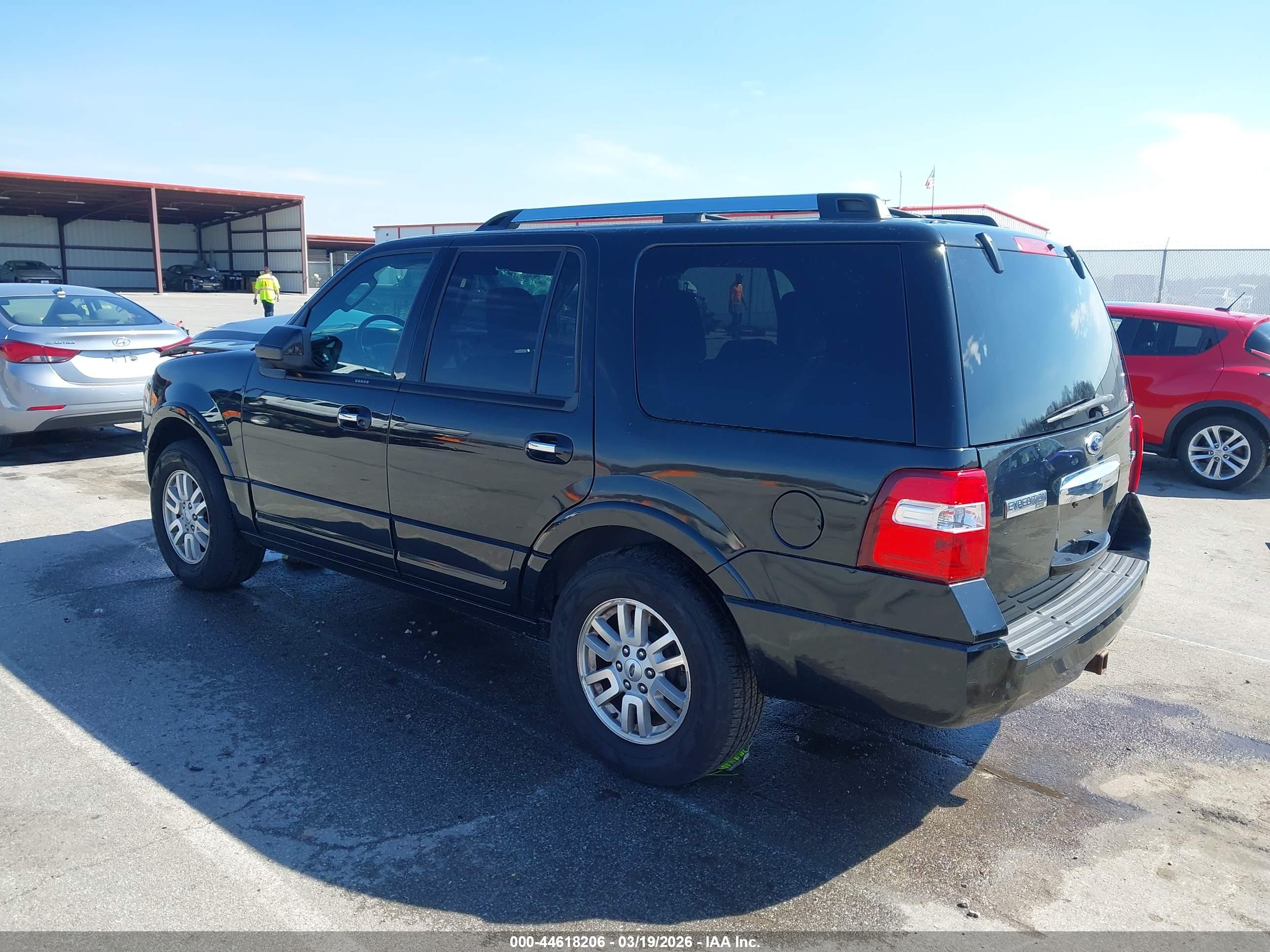 FORD EXPEDITION image 3