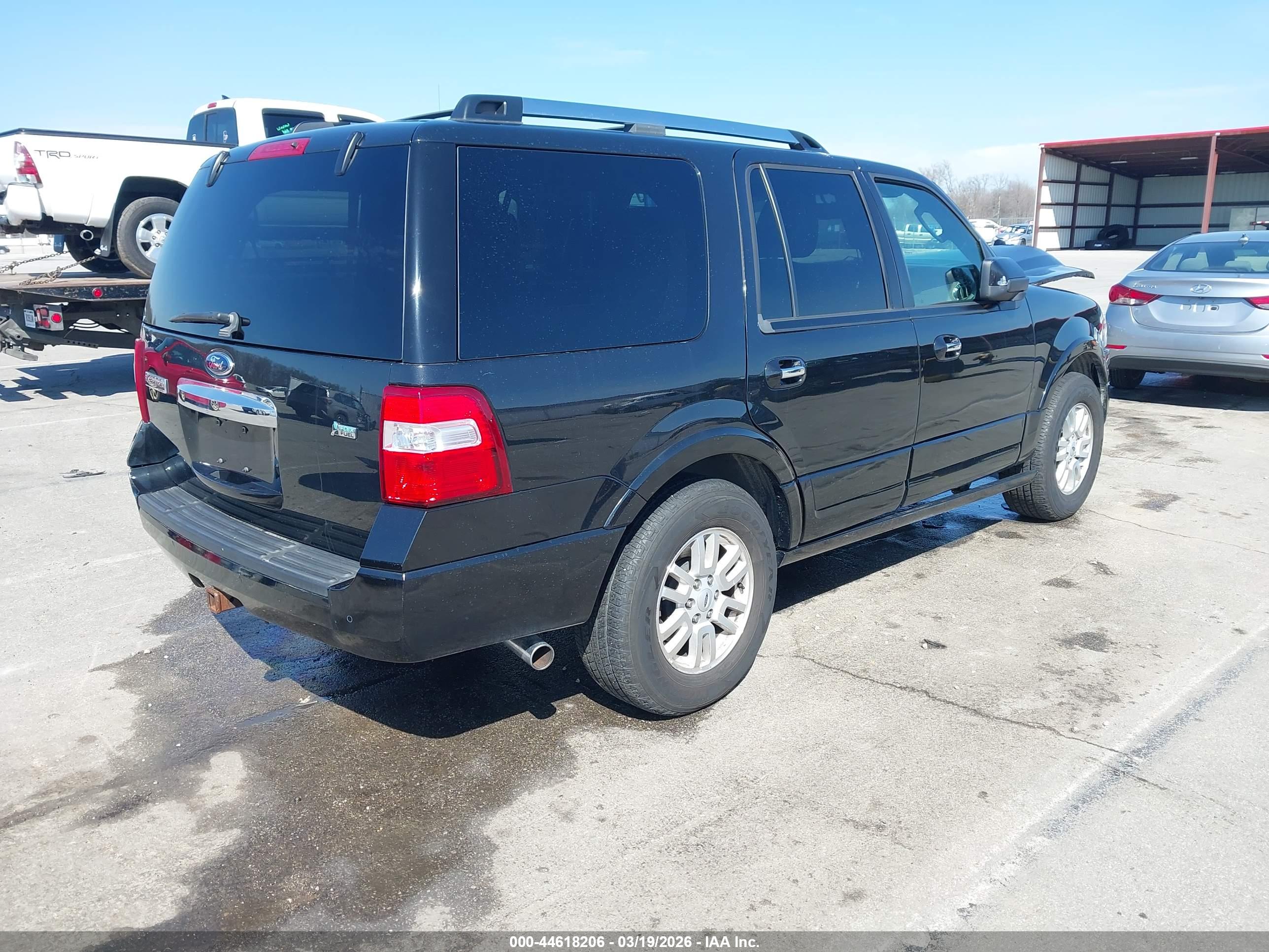 FORD EXPEDITION image 4