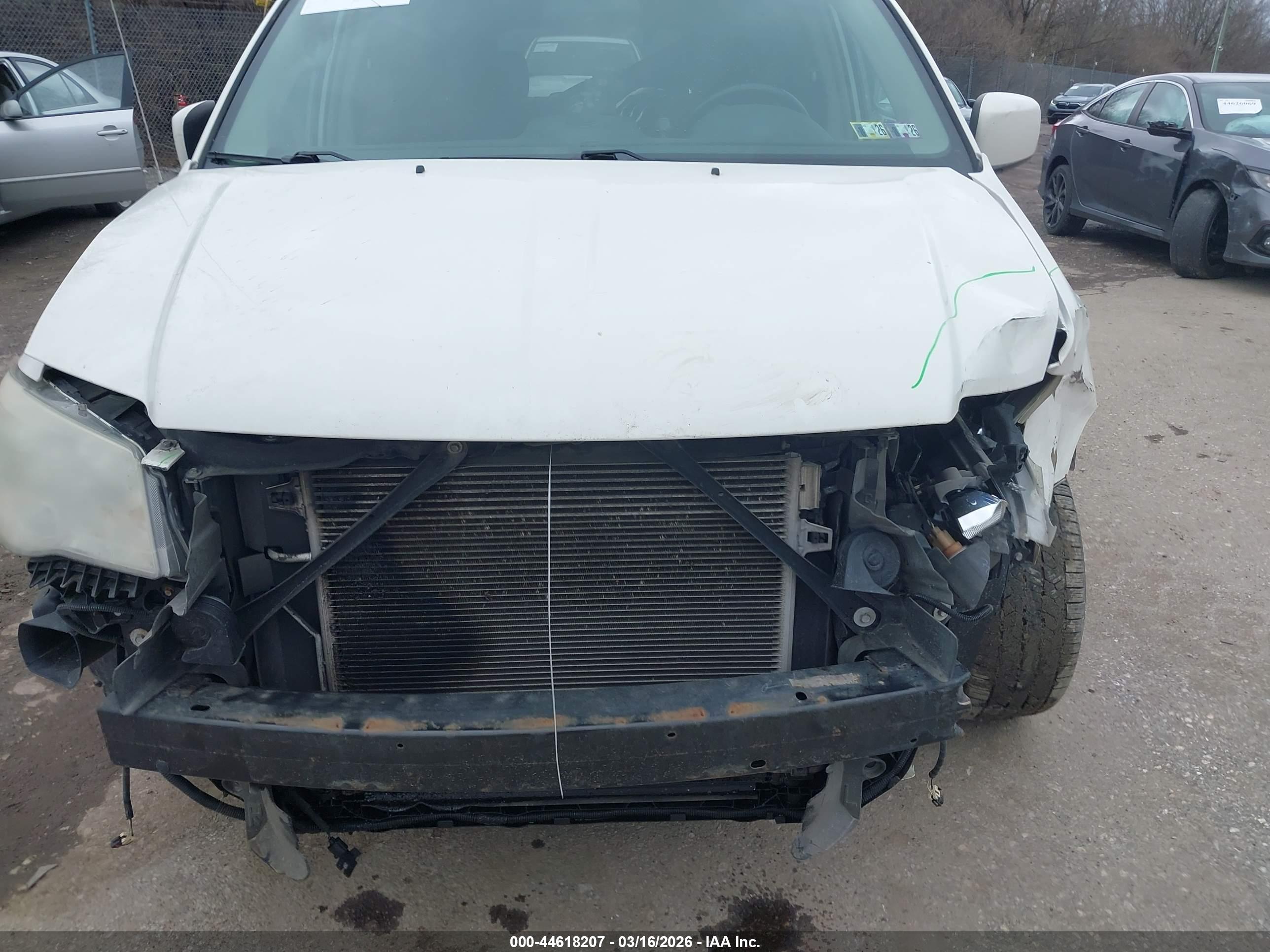 CHRYSLER TOWN image 6
