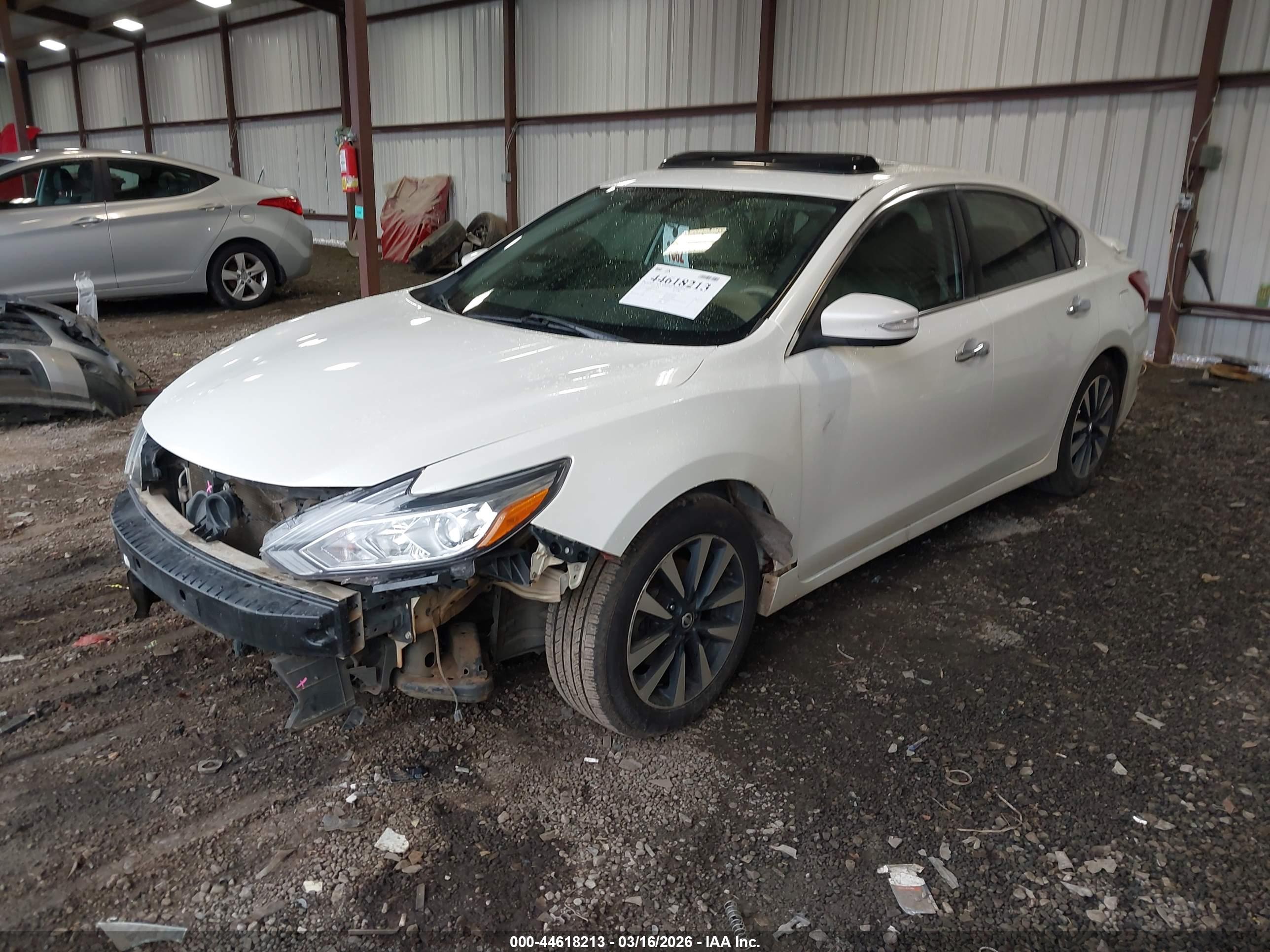 NISSAN ALTIMA image 2