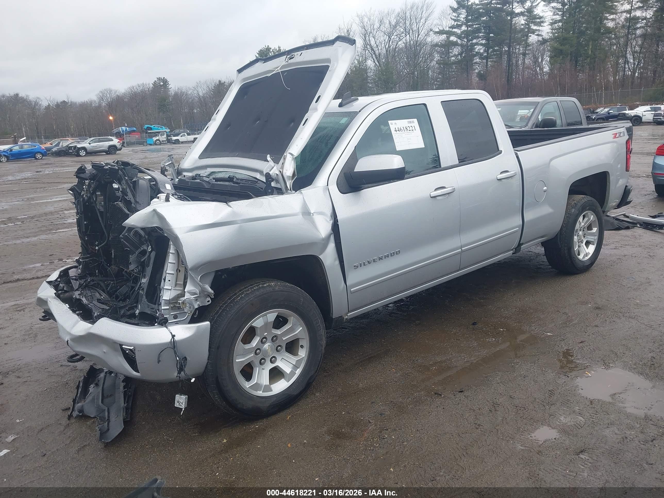 CHEVROLET SILVERADO image 2