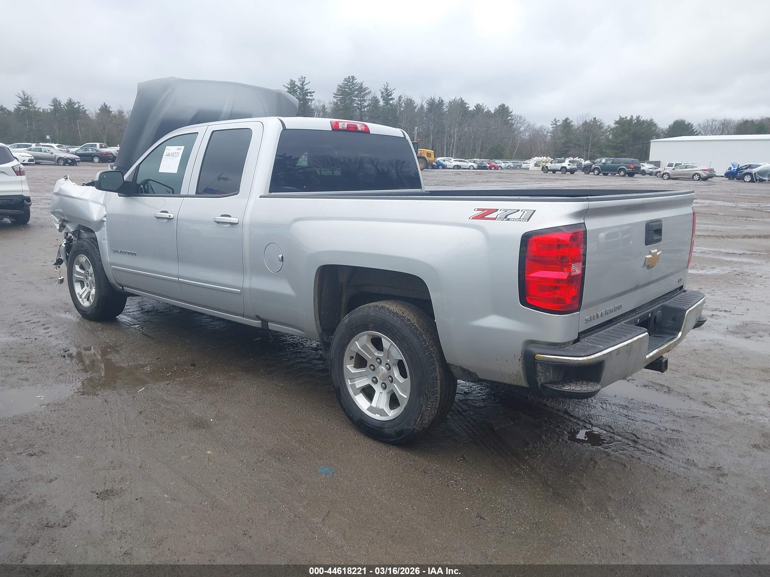 CHEVROLET SILVERADO image 3