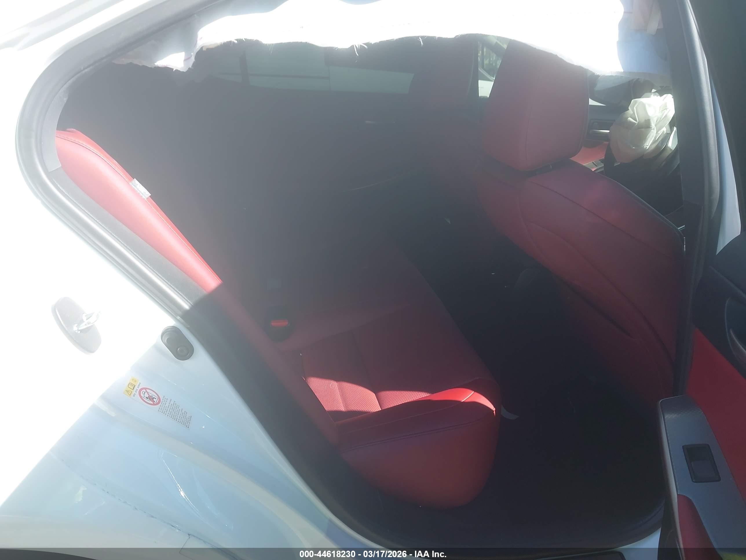 LEXUS IS image 8