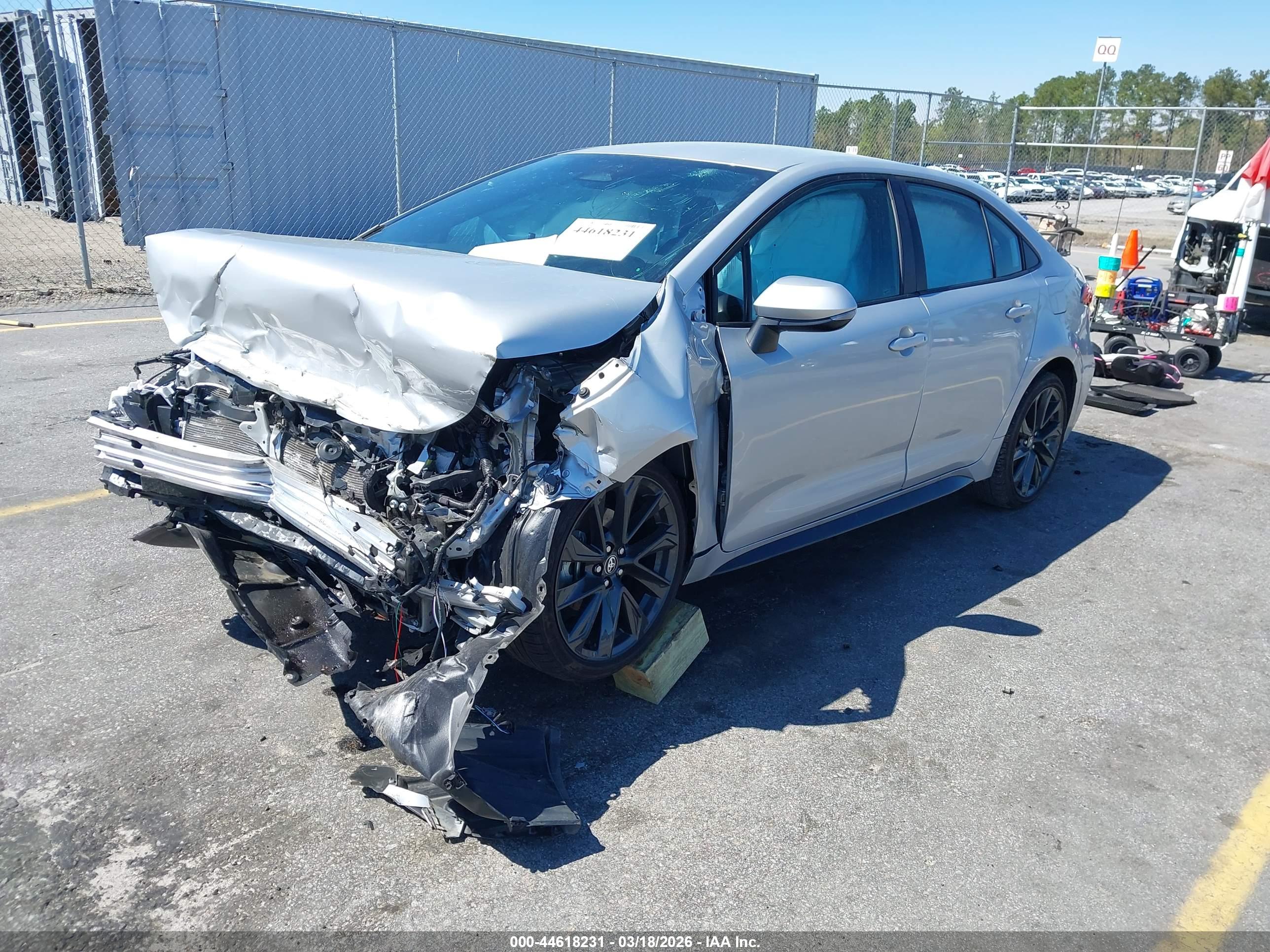 TOYOTA COROLLA image 2