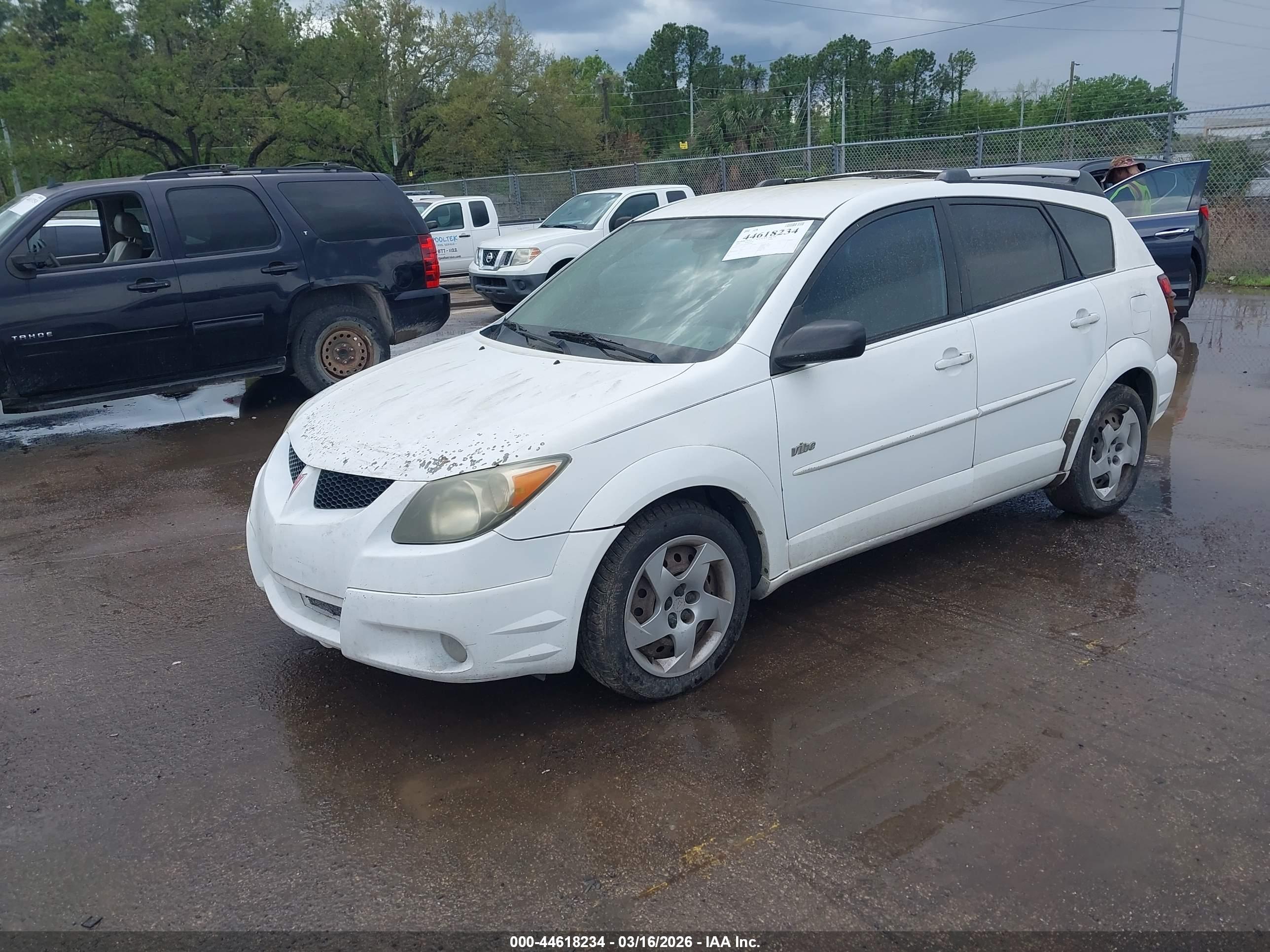 PONTIAC VIBE image 2