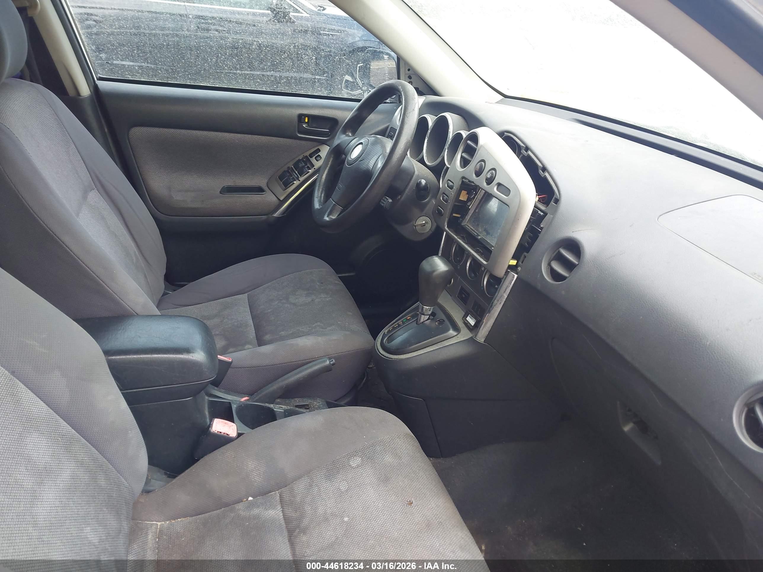 PONTIAC VIBE image 5